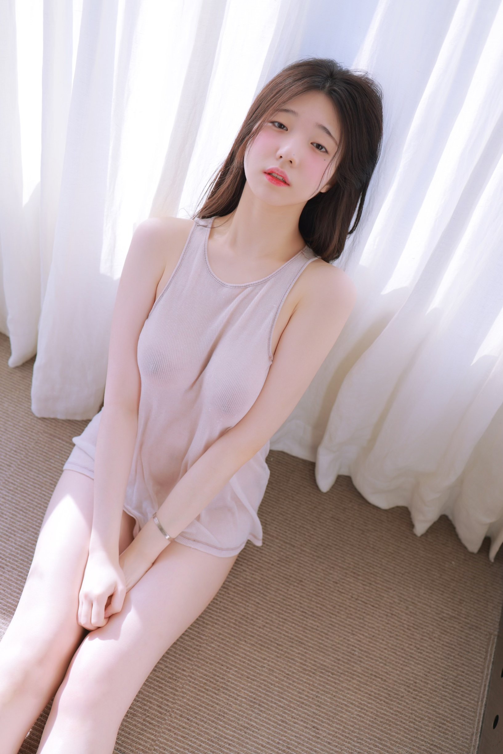See-through (Photos) mzlDNoK2
