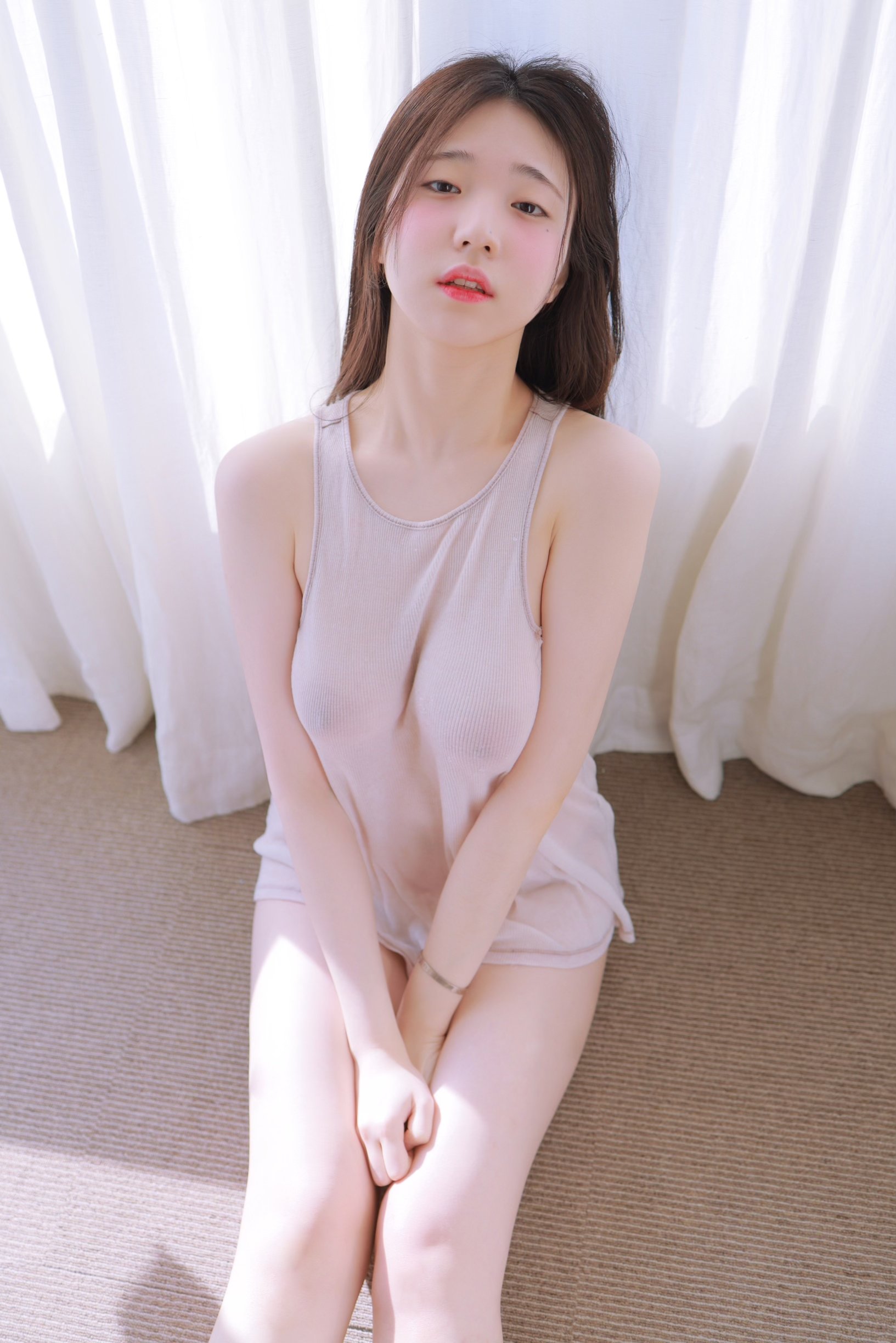 See-through-(Photos)-mzlDNoK2