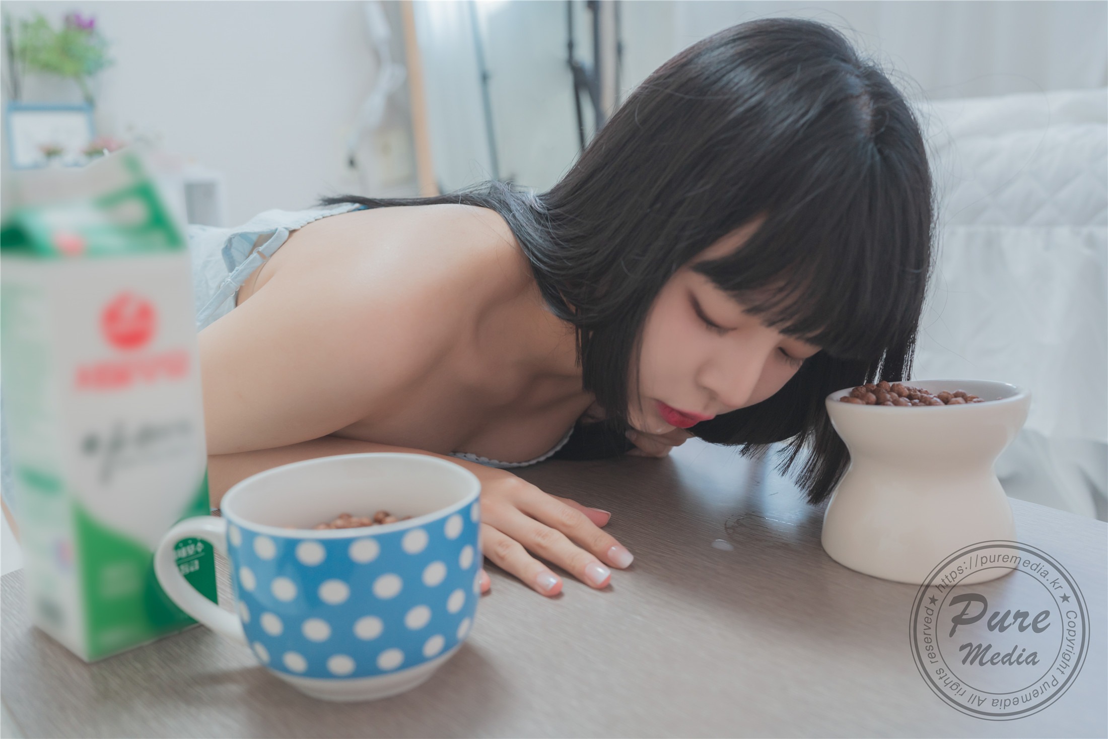 퓨어 미디어] Vol.256 민아 애완 소녀 131P