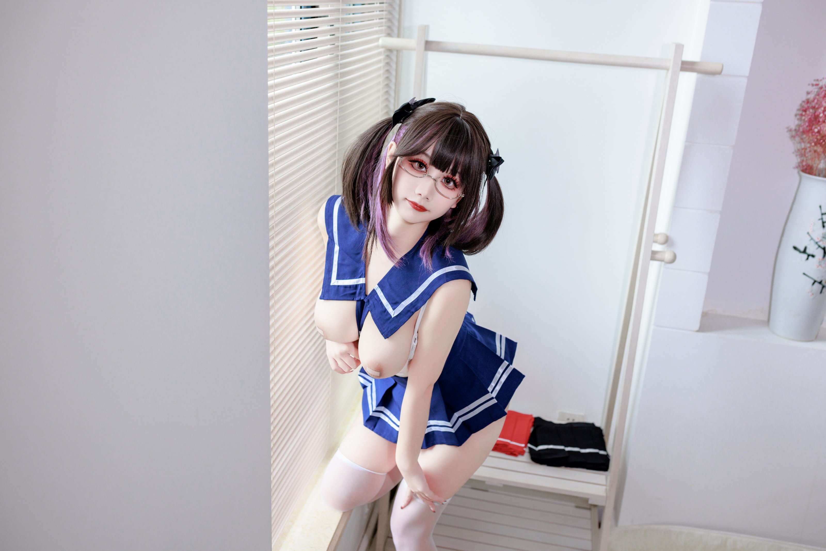 A Xue Xue – One-Piece Sailor Suit