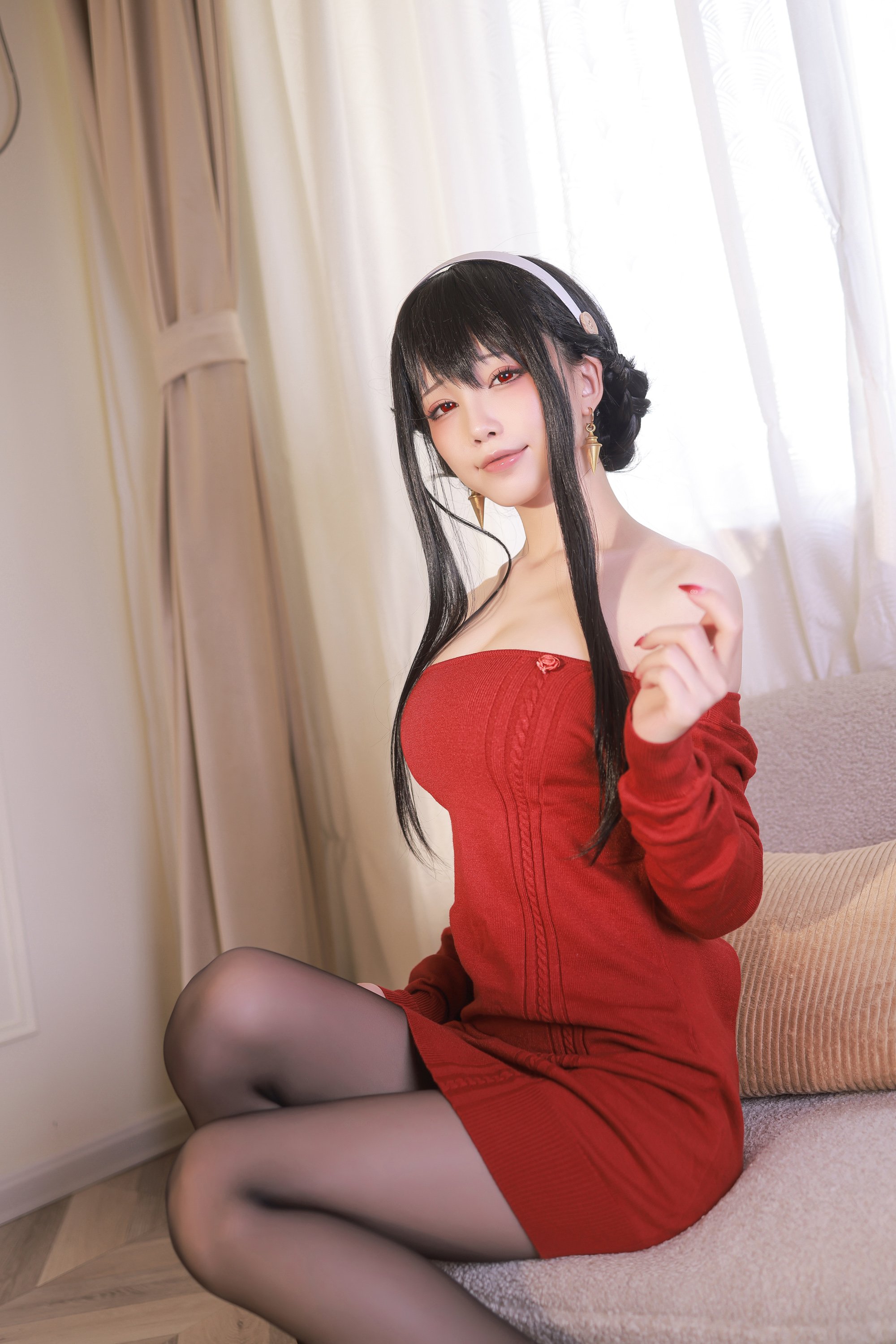 Aqua Area Yor Forger Áo Len Đỏ Cosplay