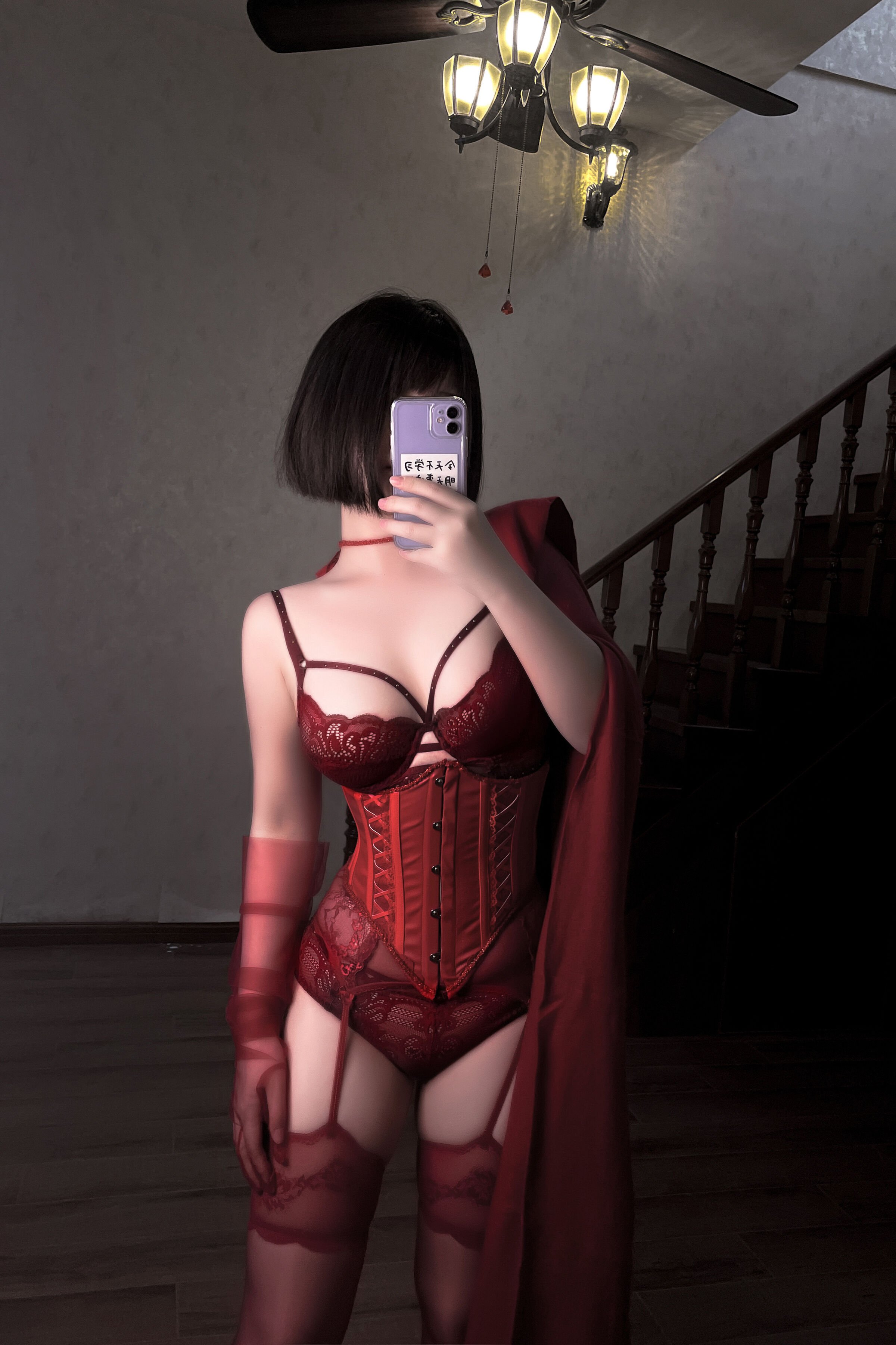 BANBANKO 半半子 – RED 赤红 Vol.03