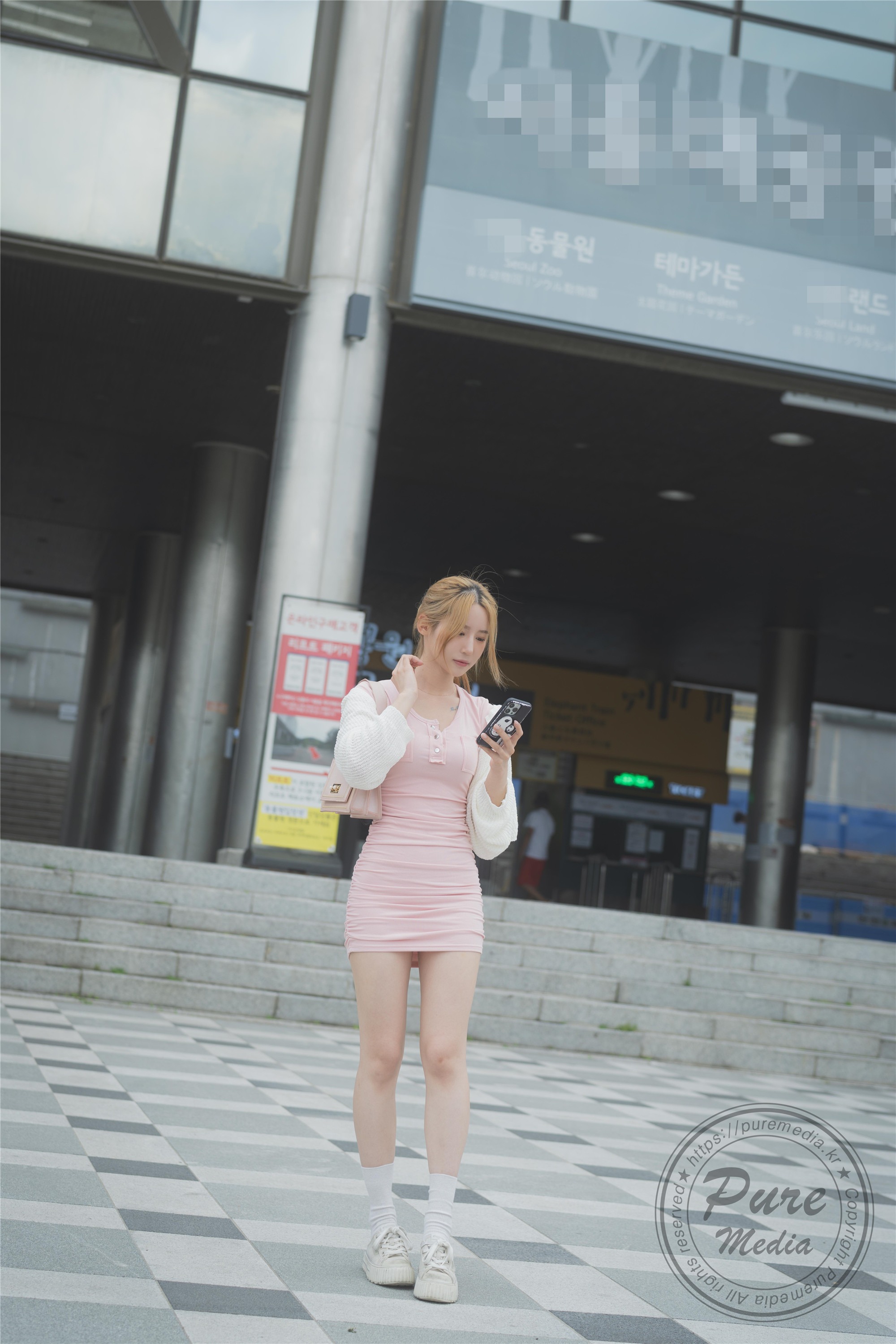 Pure Media] Volume 260 Yeha - Stick My Tail In The Hole 166P