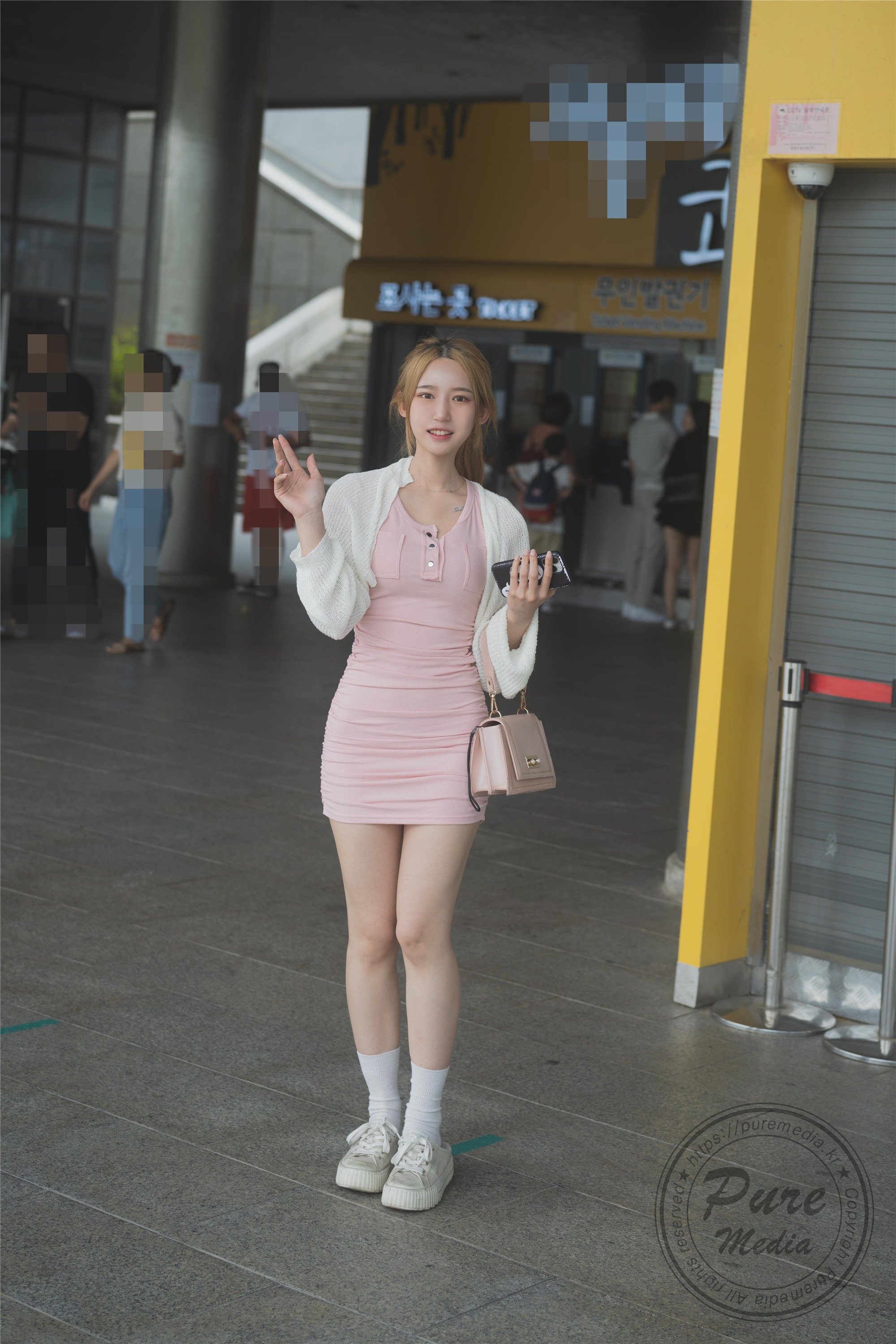 Pure Media] Volume 260 Yeha - Stick My Tail In The Hole 166P