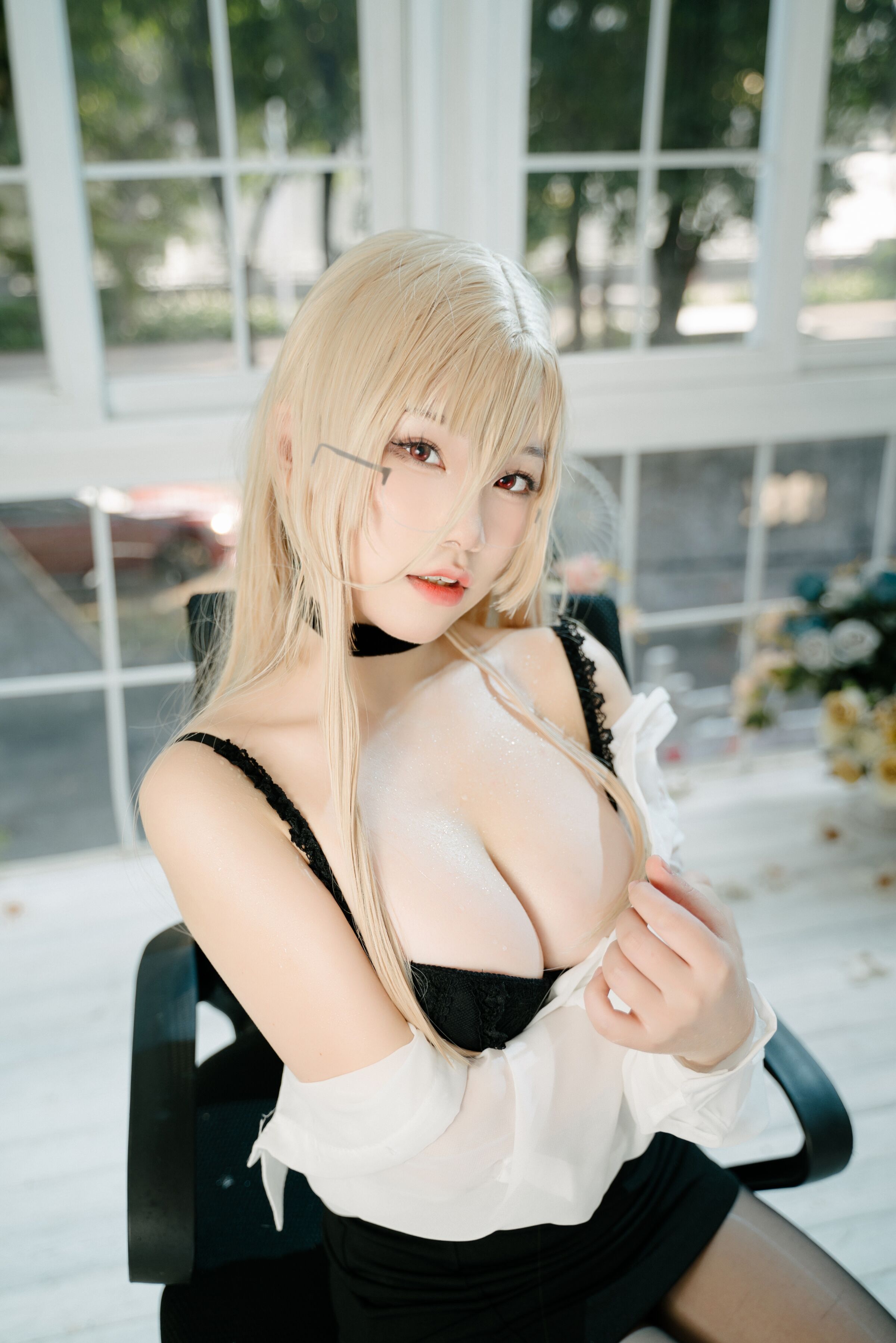 七七娜娜子 怨仇辦公室