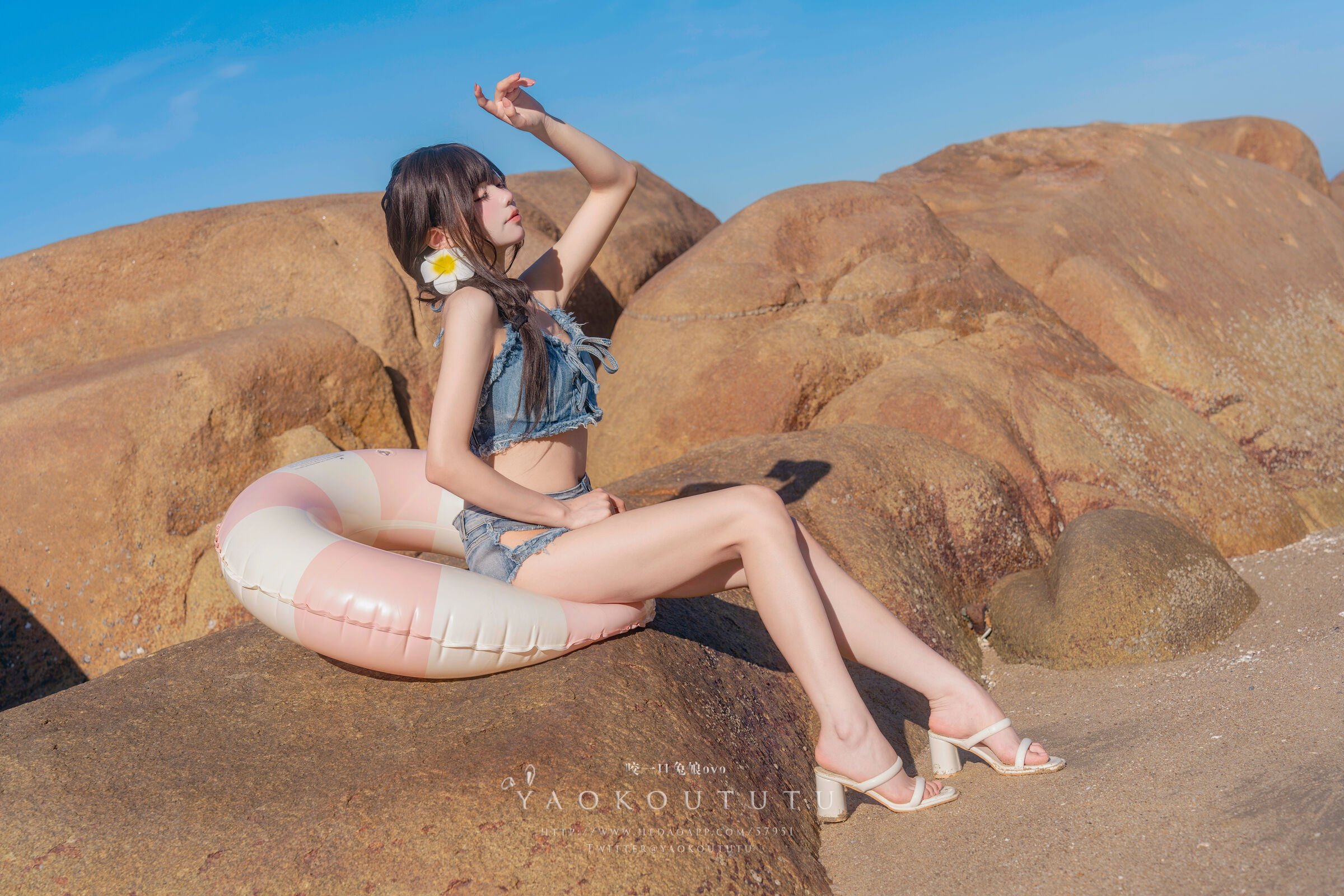 咬一口兔娘ovo 海的夏日