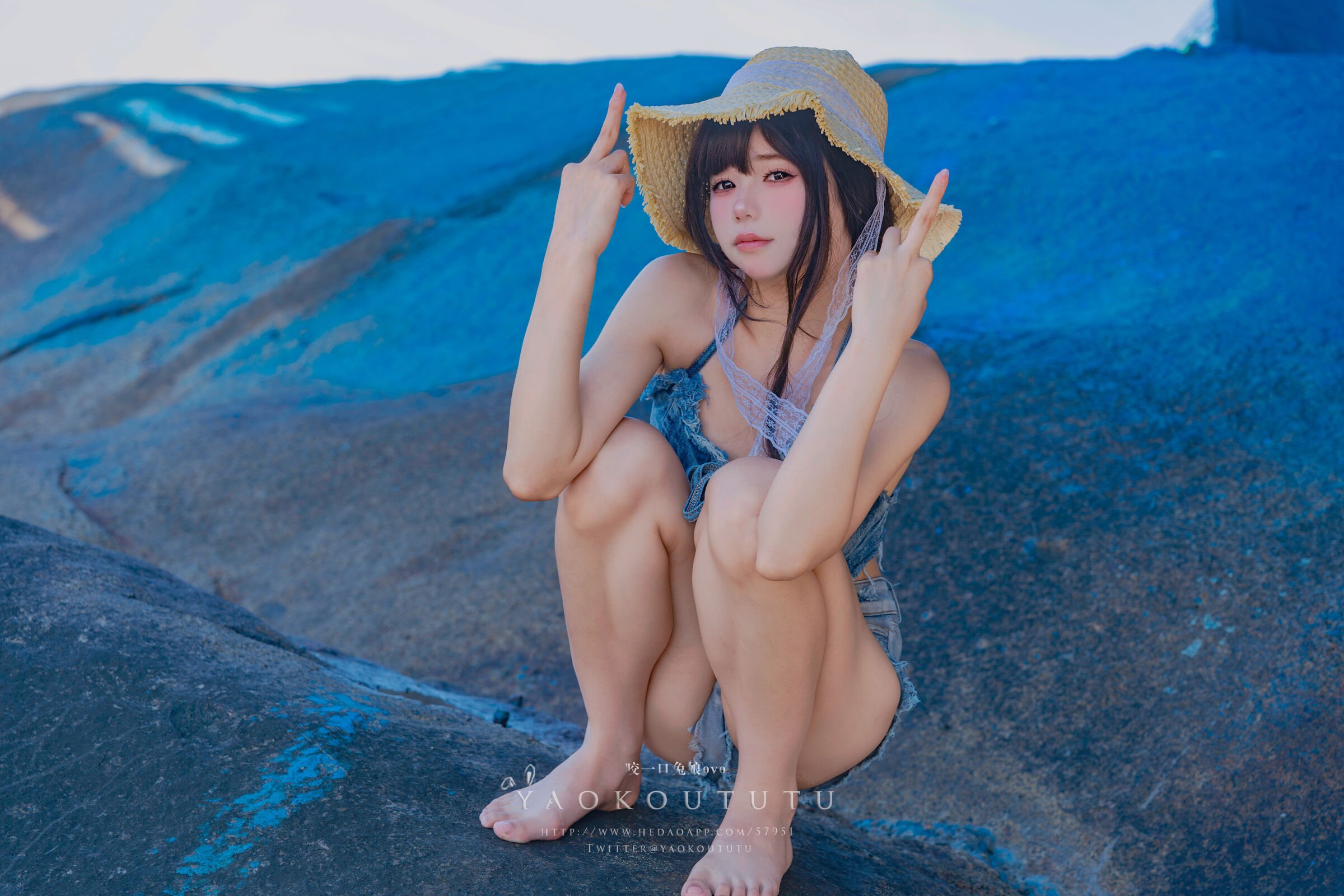 咬一口兔娘ovo 海の夏日
