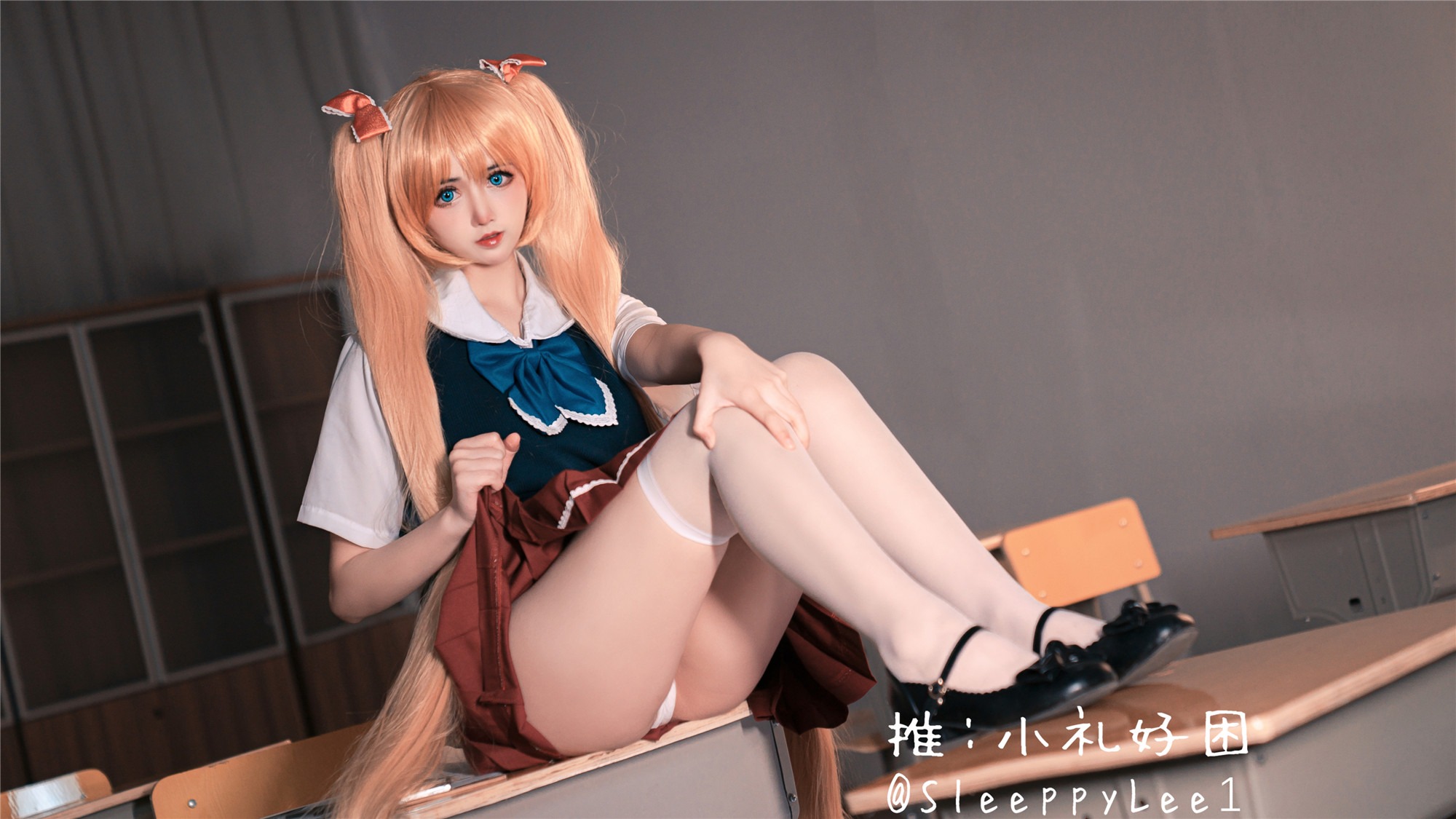 Little Li is tired - Akizuki Airi 42P