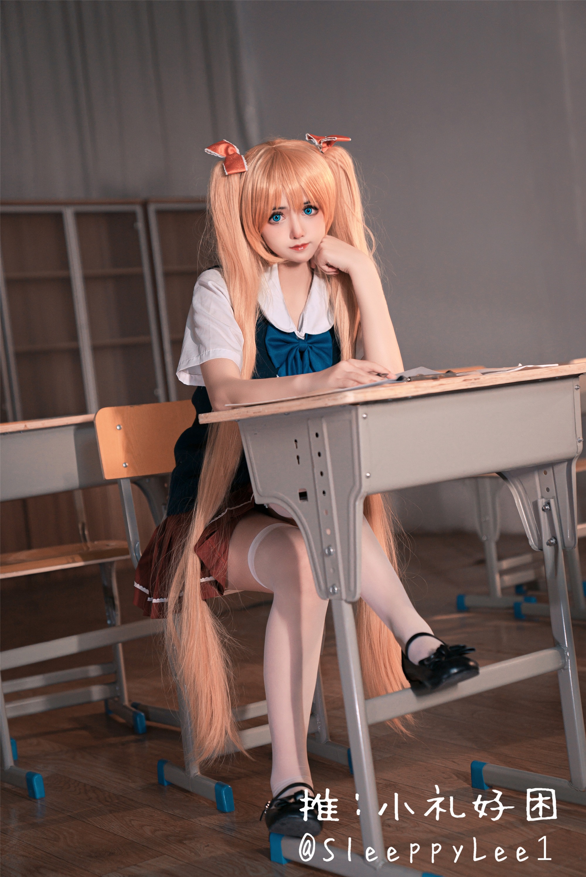 Little Li is tired - Akizuki Airi 42P