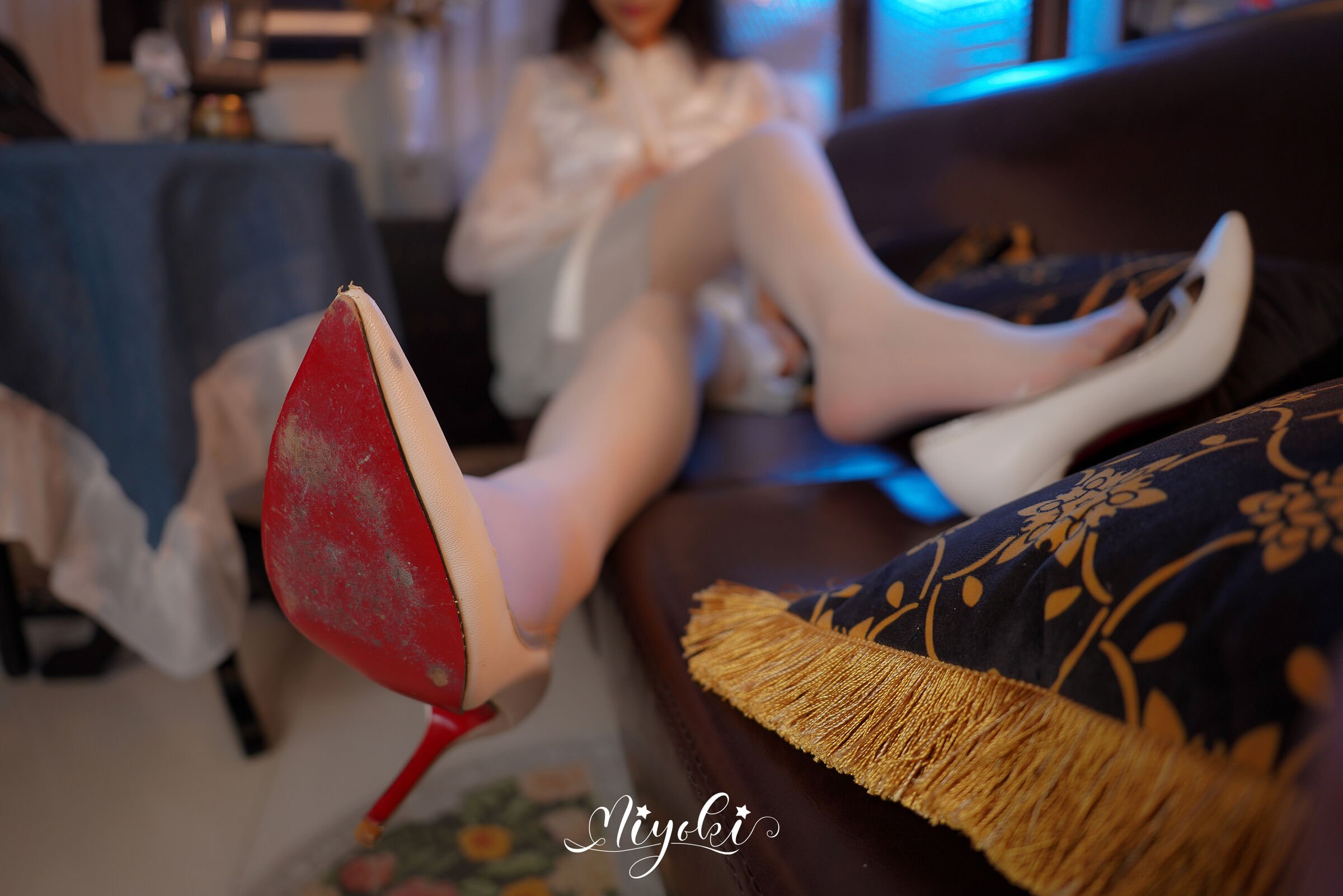 Misaki Suzuki - Floating World Flower Fragrance Hidden Complete Set (Upper + Lower)