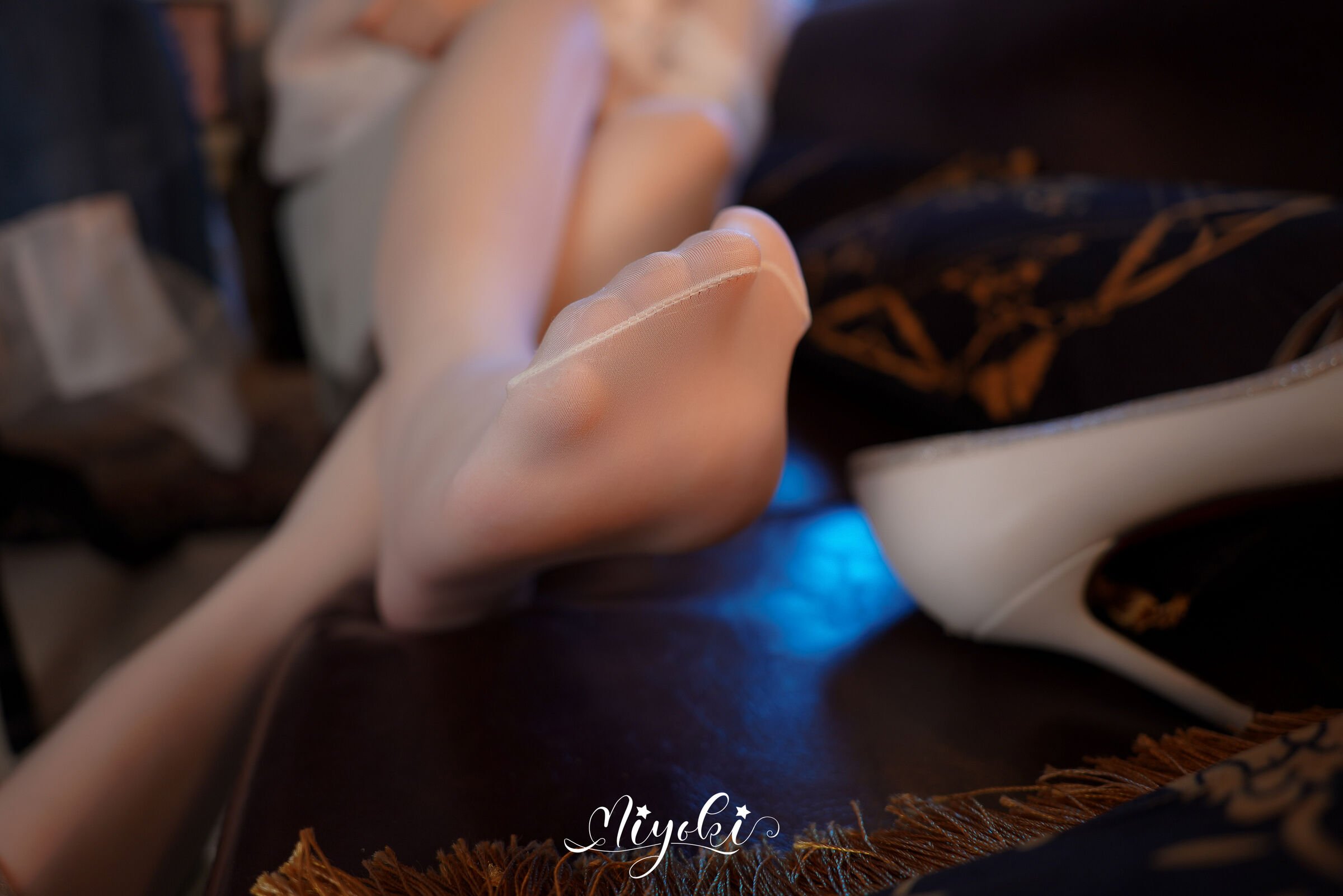 Misaki Suzuki - Floating World Flower Fragrance Hidden Complete Set (Upper + Lower)