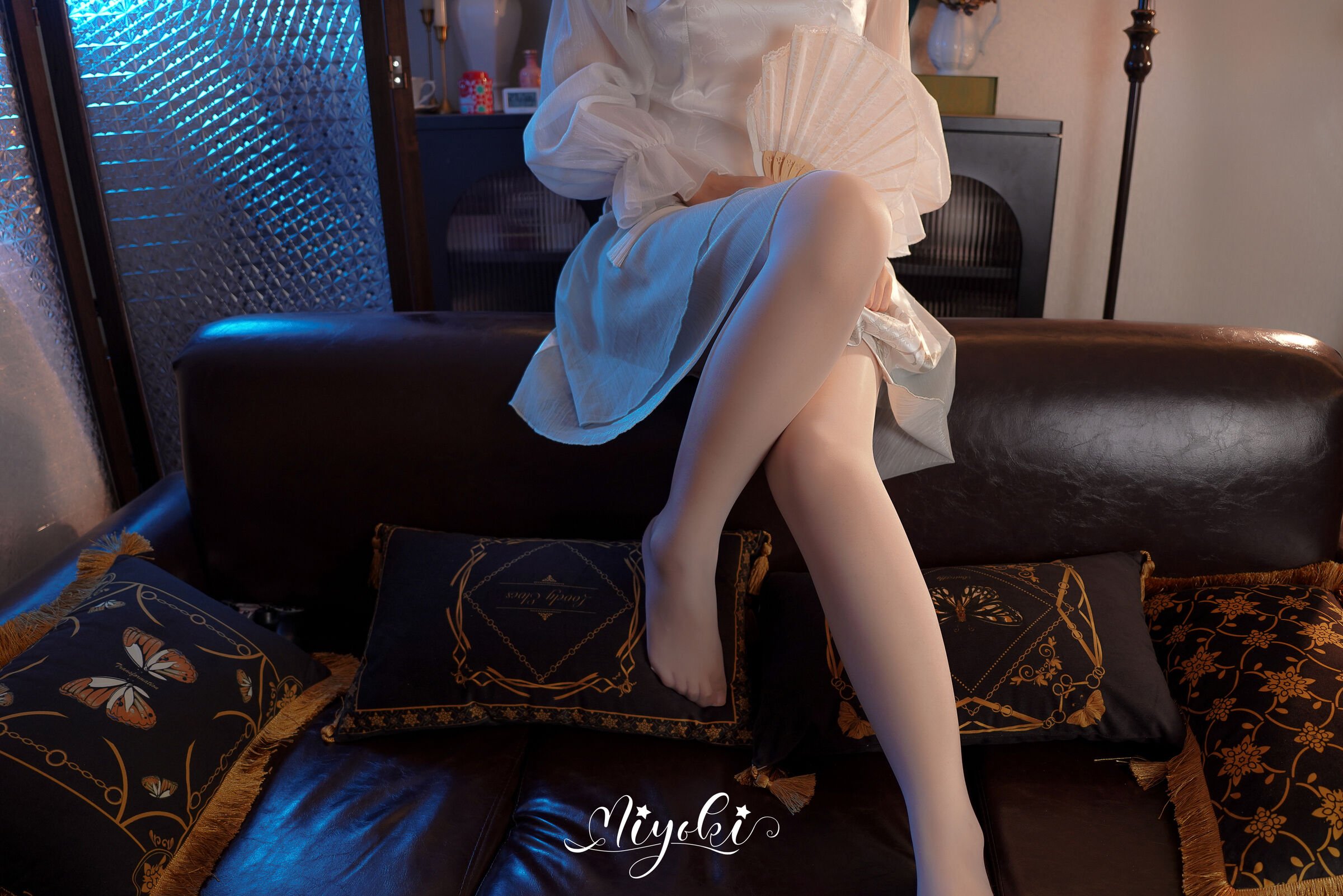 Misaki Suzuki - Floating World Flower Fragrance Hidden Complete Set (Upper + Lower)
