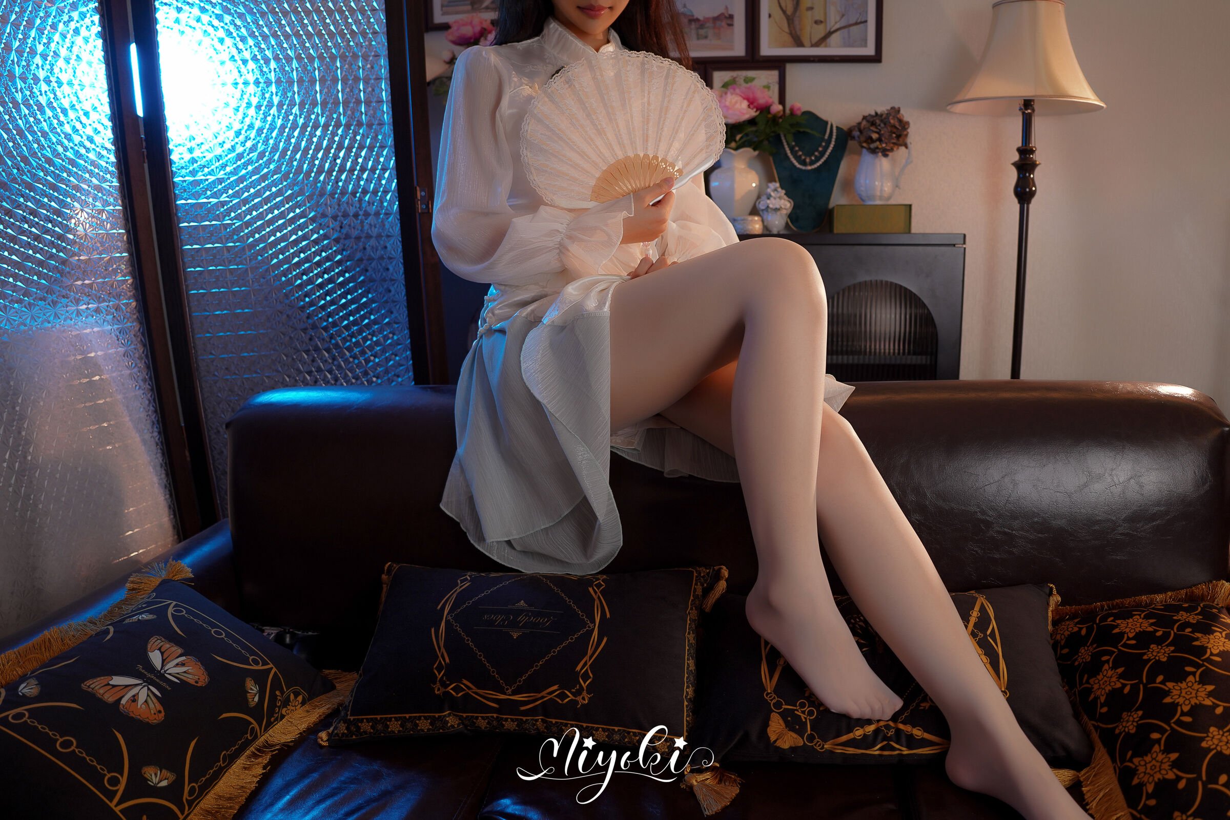 Misaki Suzuki - Floating World Flower Fragrance Hidden Complete Set (Upper + Lower)