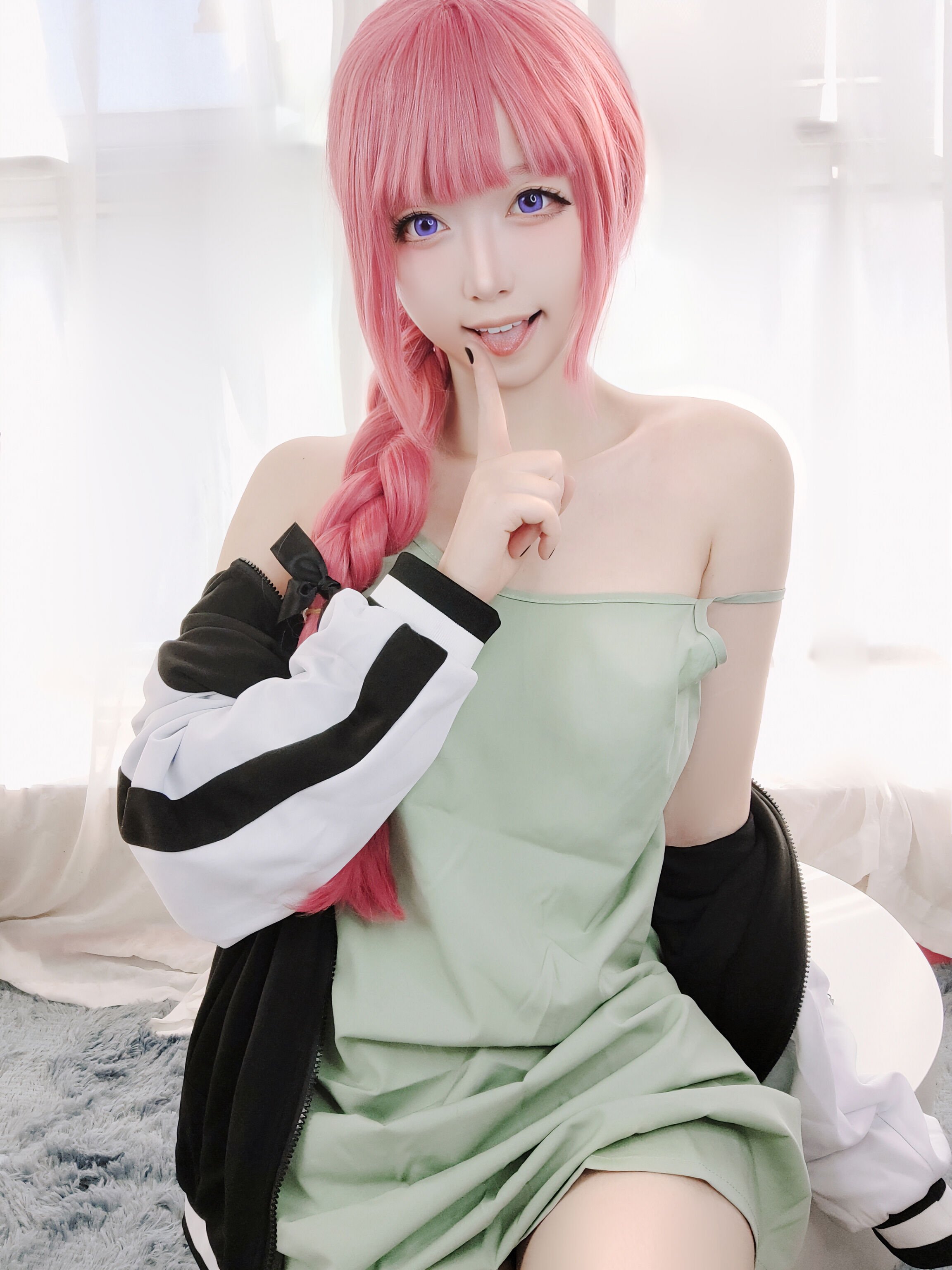 Asagiriai (Ai-chan) - Hiroi Kikuri