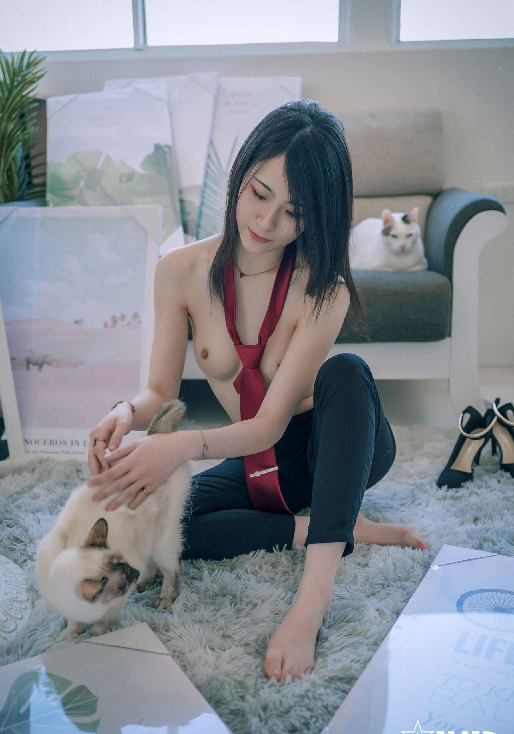 JVID 아리《인턴의 전라 출근 일기》