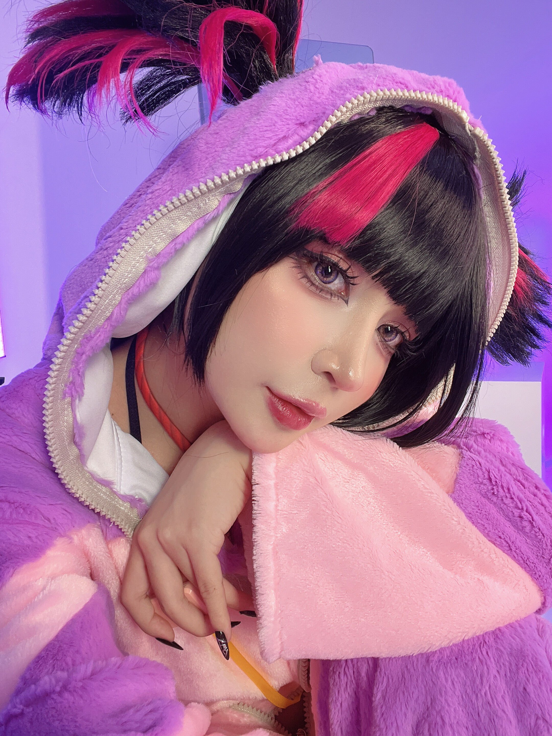 尤美子 J - 朱莉·韓 PJ