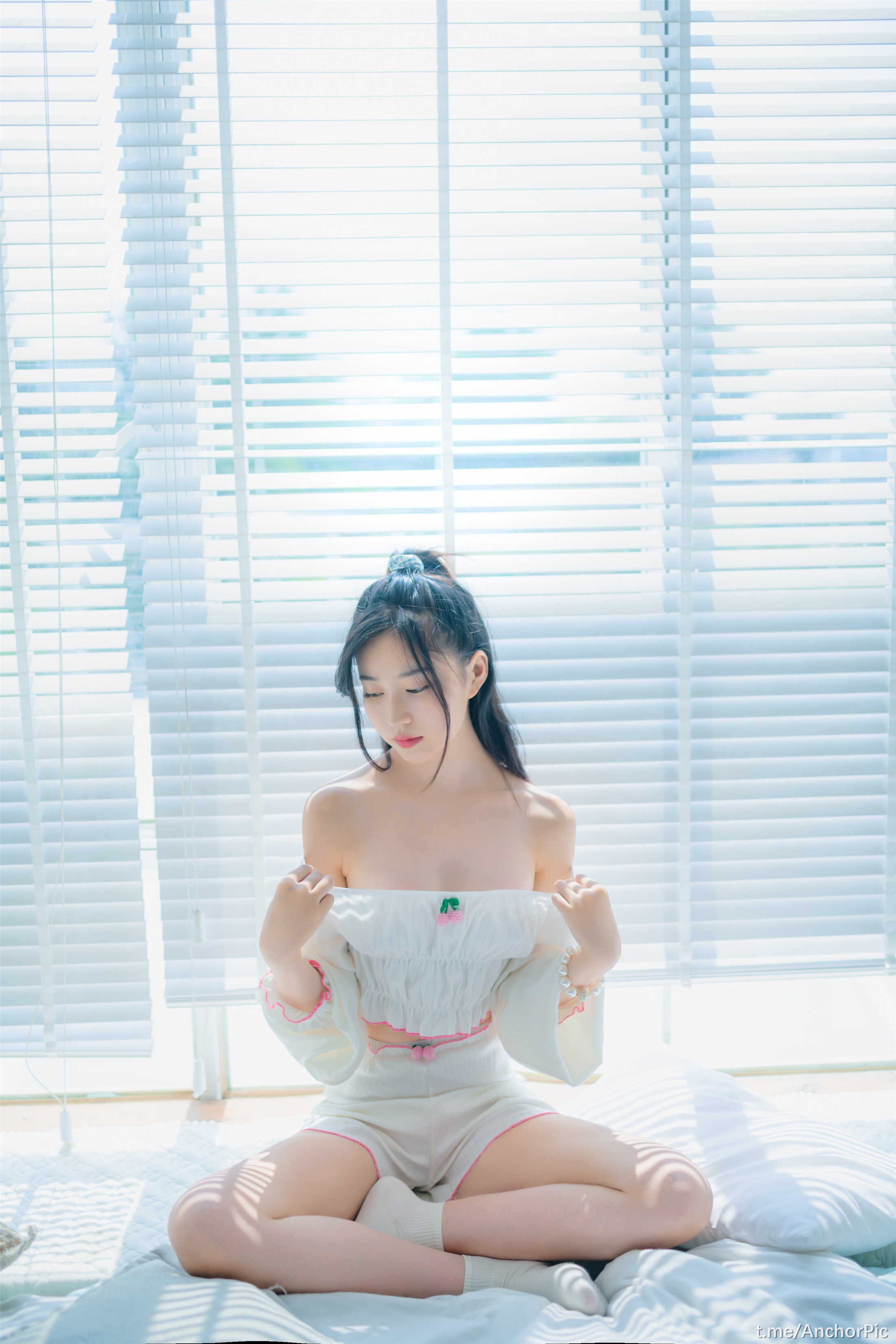 ネンネン - 棒棒糖が大好きな少女 35P