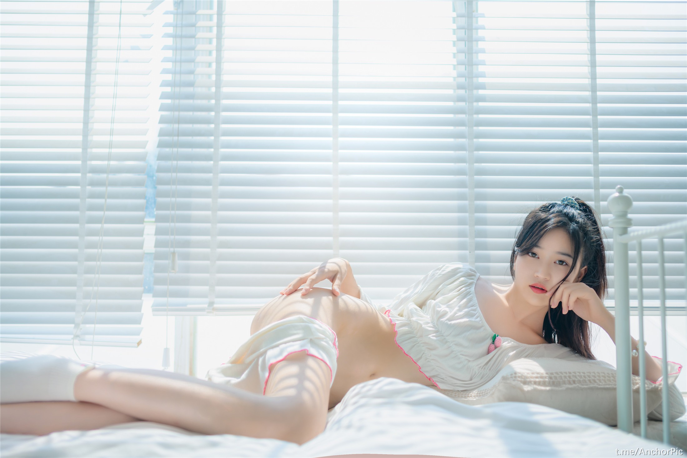 ネンネン - 棒棒糖が大好きな少女 35P