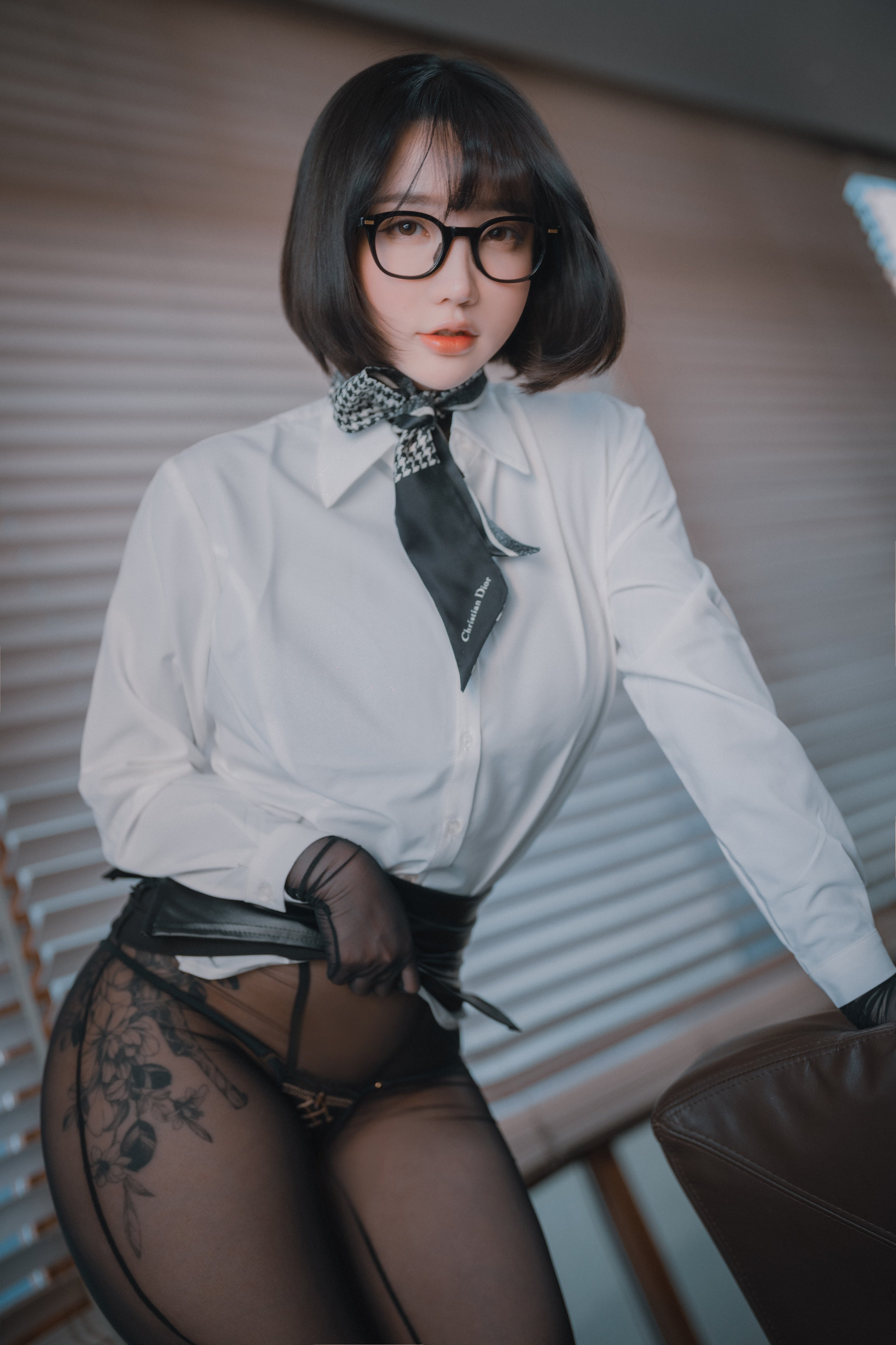 DJAWA] Son Ye-Eun - Naughty Supervisor