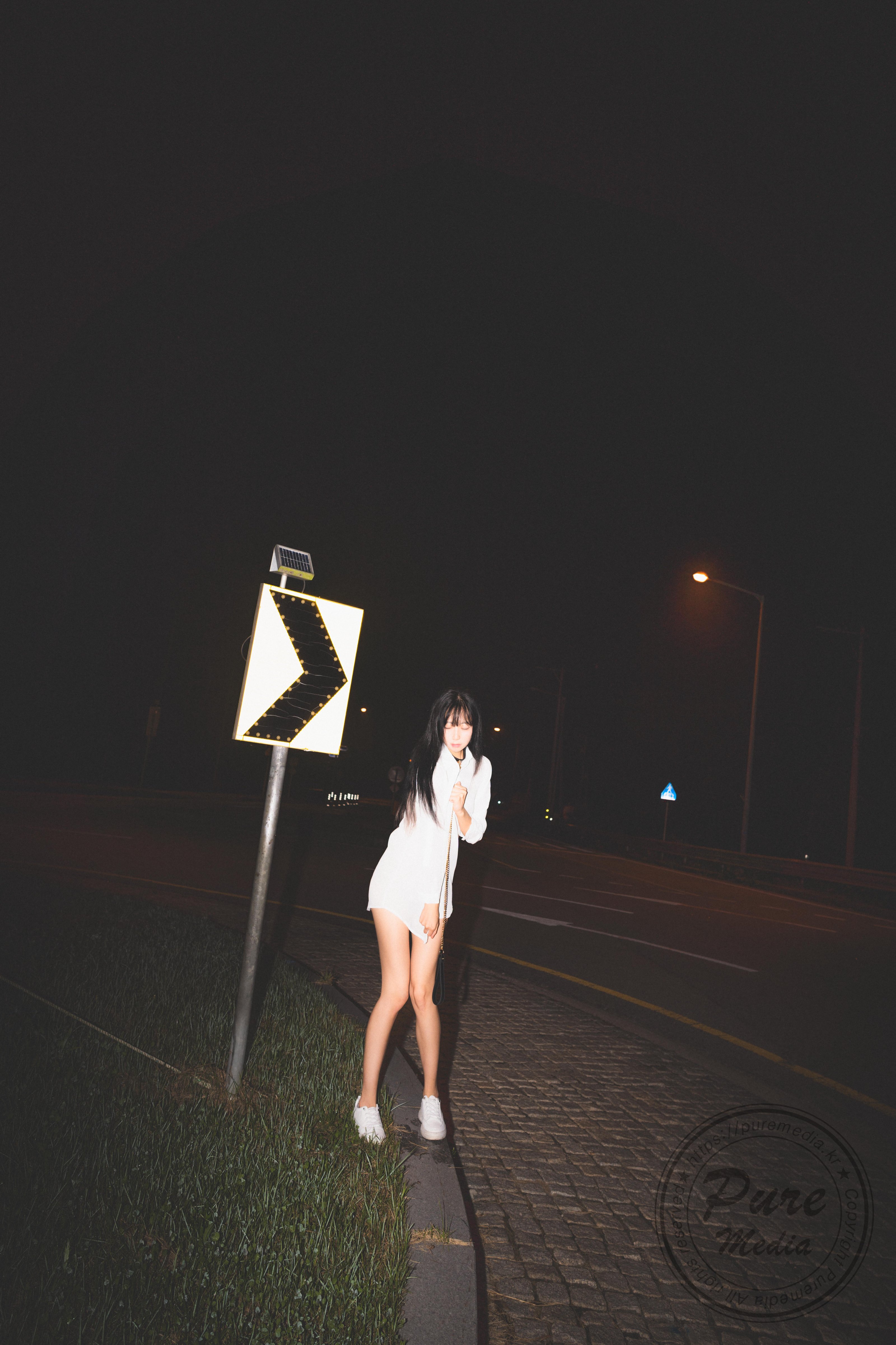 Pure Media Volume 264 Hina Outdoor Training | Cosplay Gallery