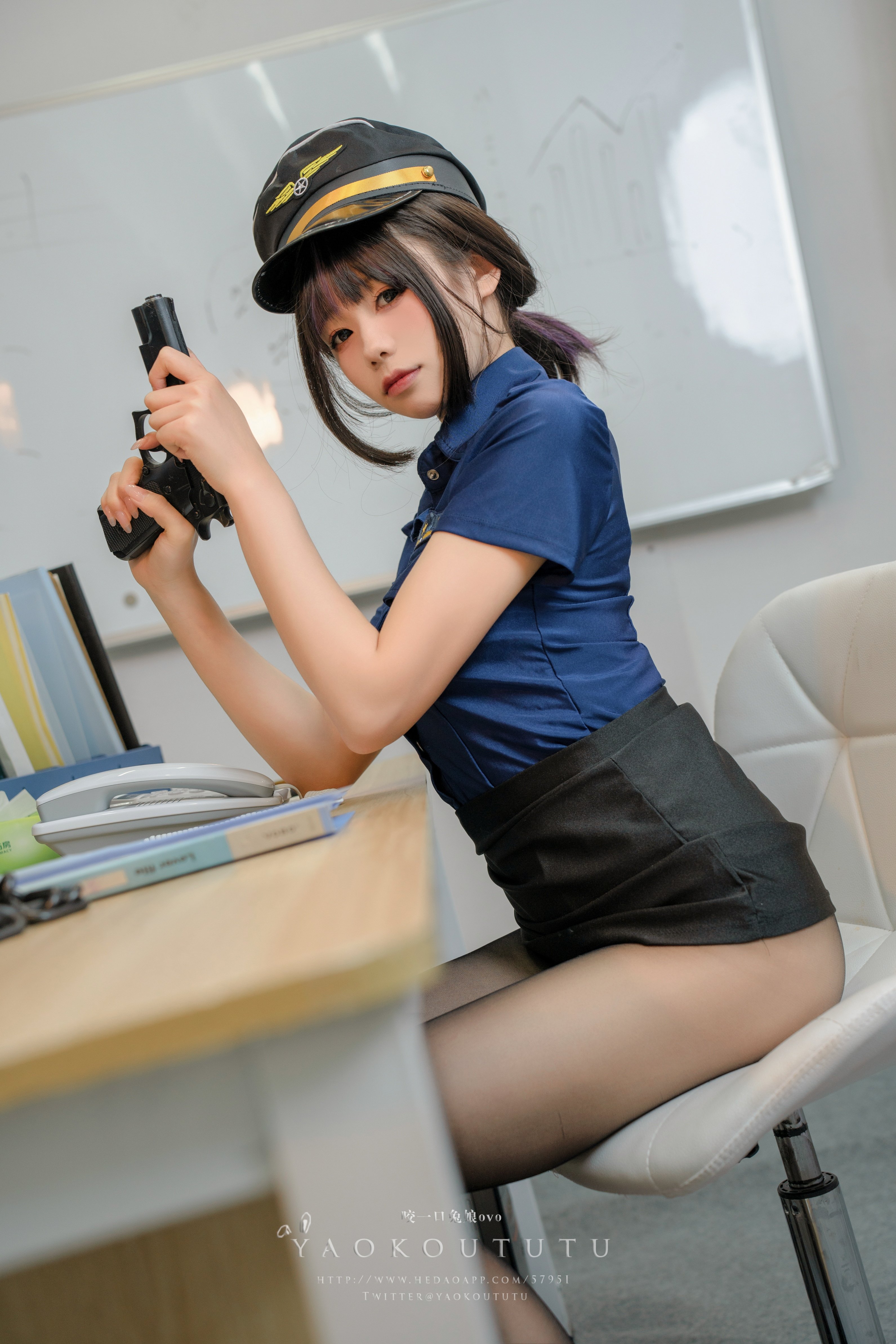 ウサギ娘を一口噛む ovo - Policewoman ウーロン女警