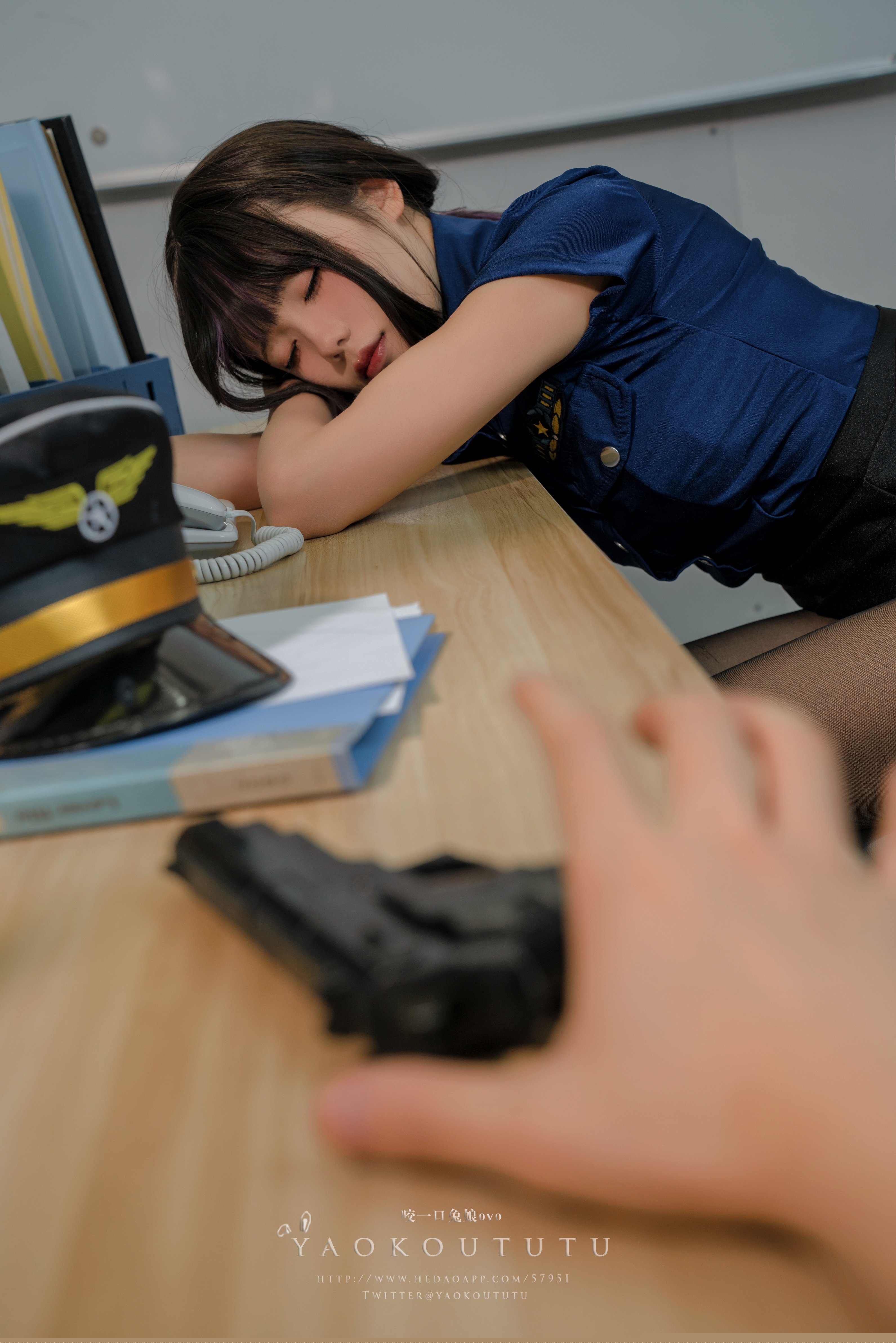 ウサギ娘を一口噛む ovo - Policewoman ウーロン女警