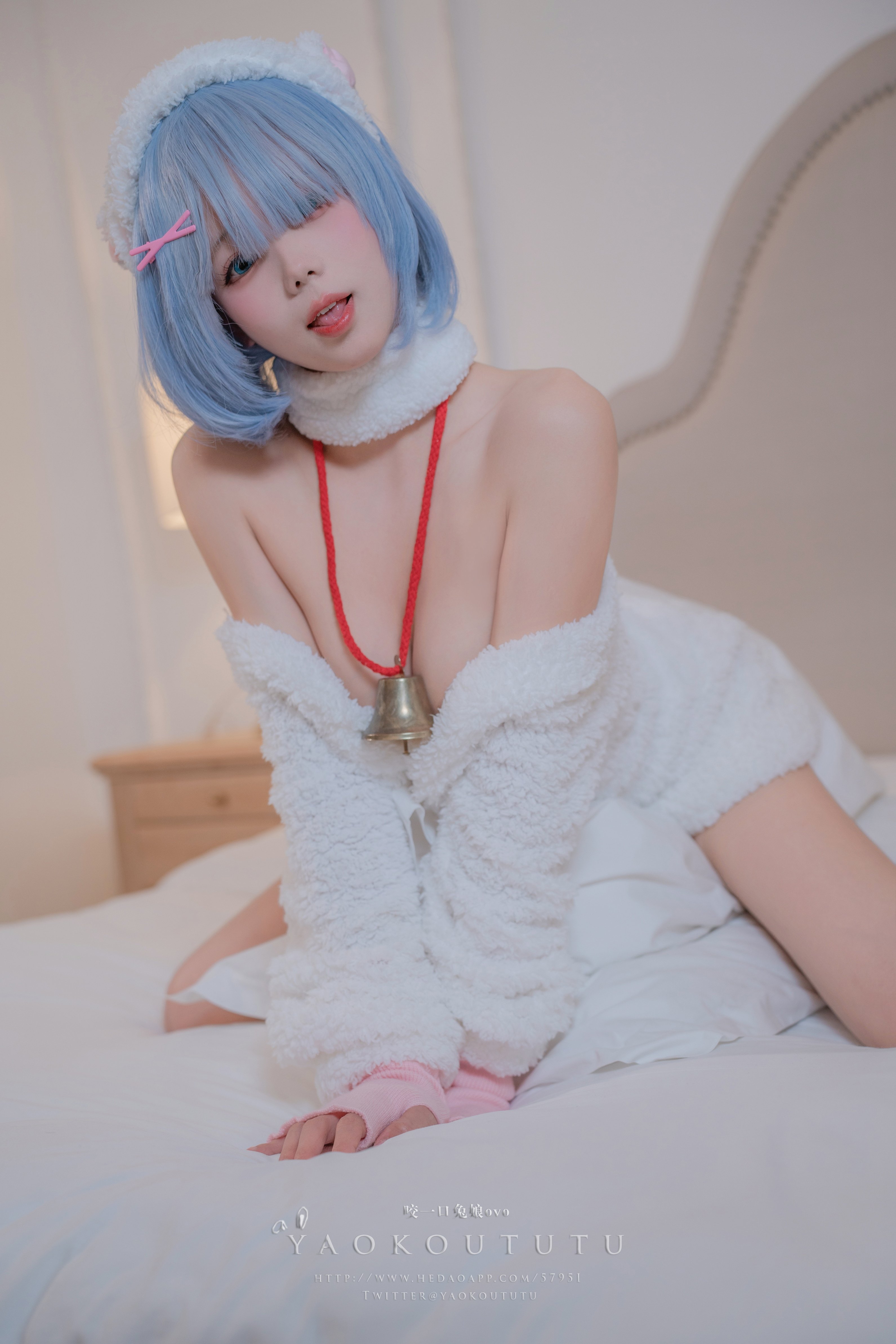 Take a bite of the rabbit girl owo - Rem bleat