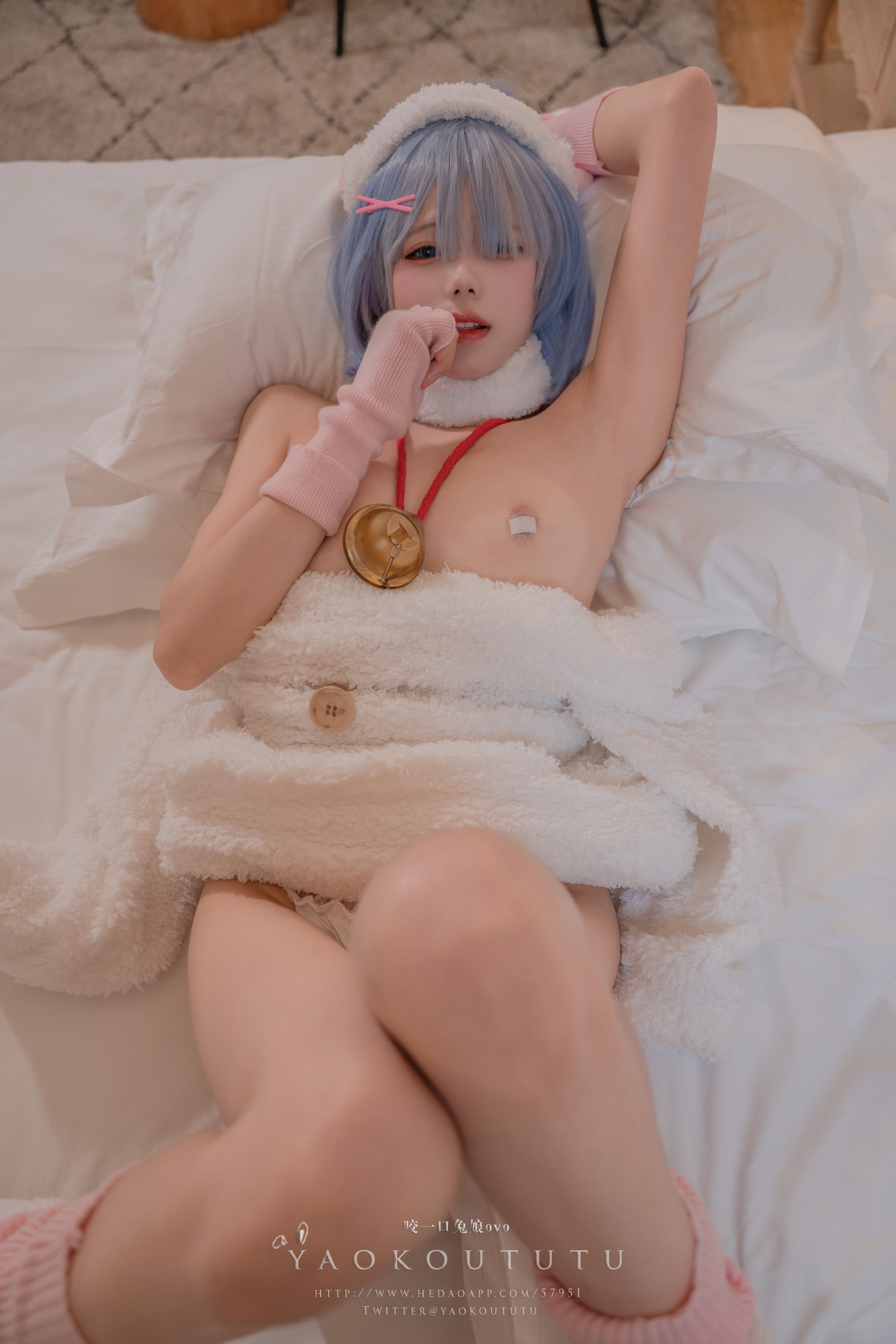 Take a bite of the rabbit girl owo - Rem bleat
