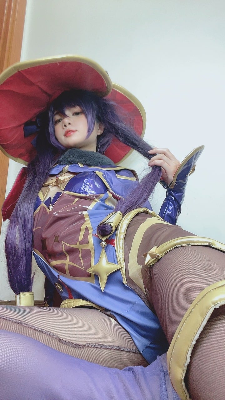 PoppaChan - Mona