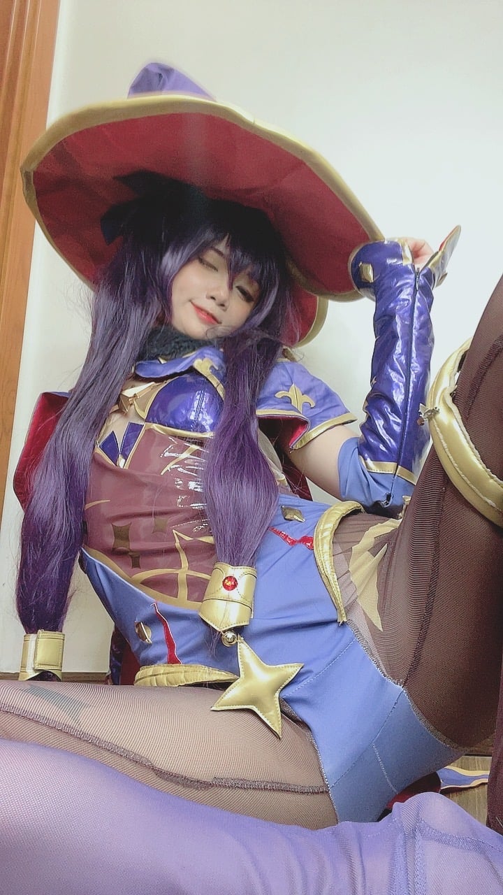 PoppaChan - Mona