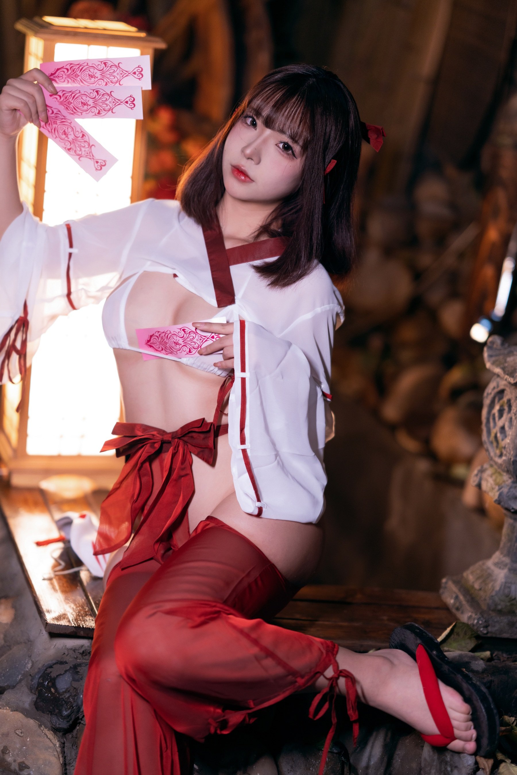 ユウフイ玉ヒ - 巫女