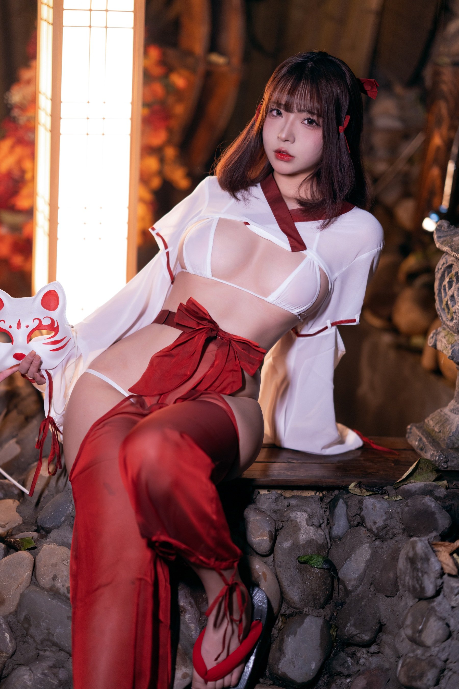 ユウフイ玉ヒ - 巫女