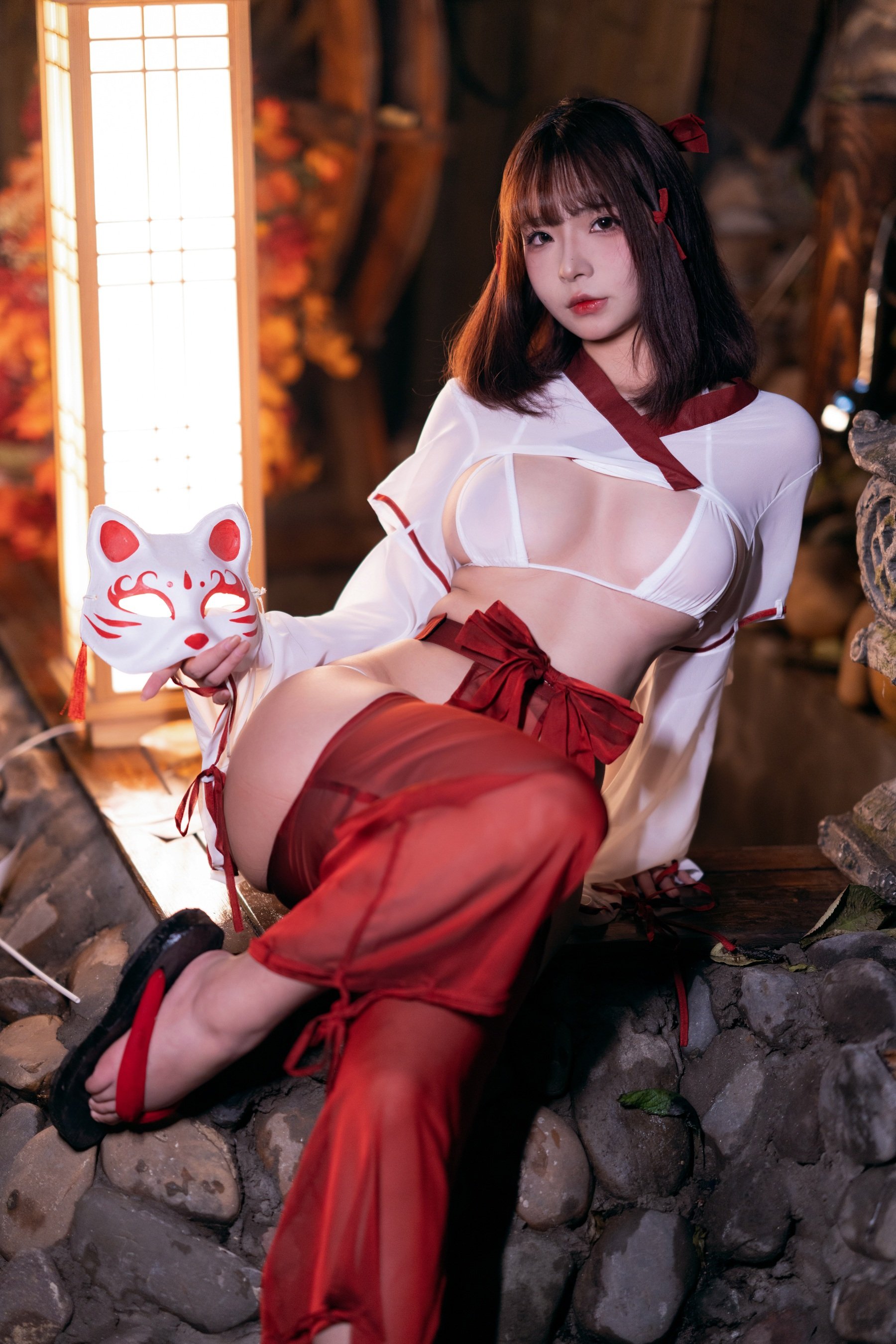 ユウフイ玉ヒ - 巫女