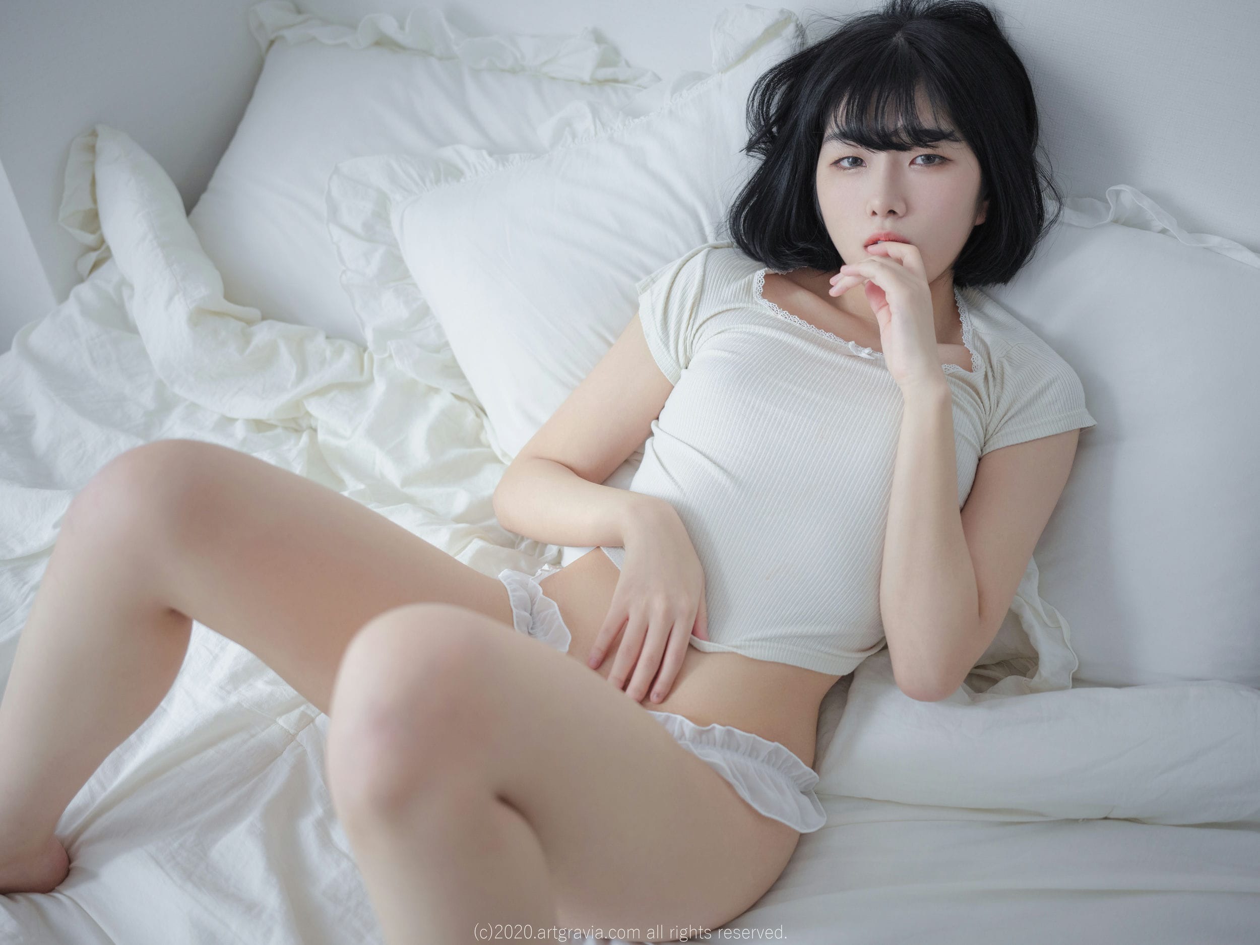 Sonson (손손) - [ARTGRAVIA] VOL.210 [73P]