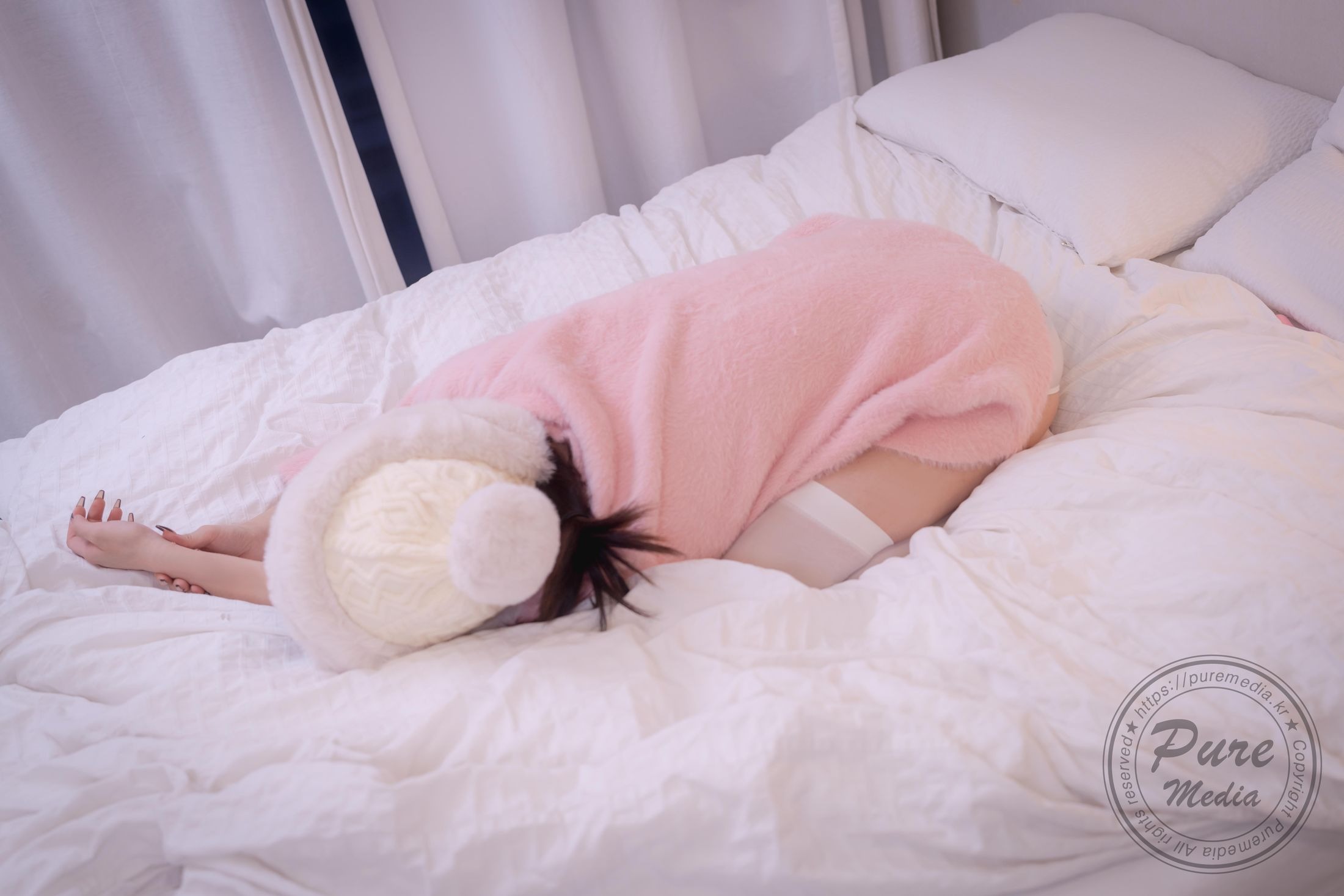 [Pure Media] Vol.266 Jelly (젤리) - Cutie Rabbit & Pink Hole 200P