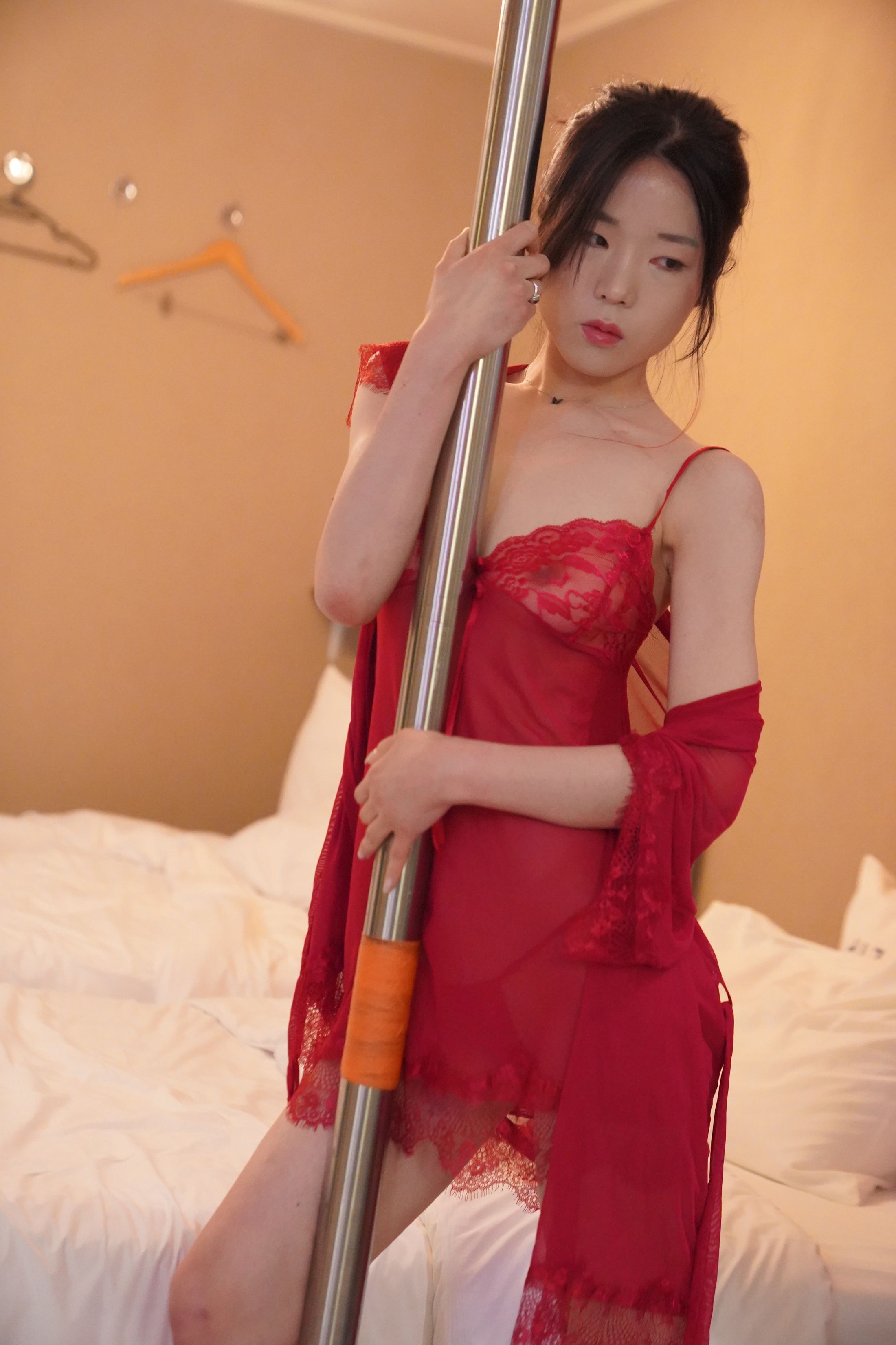 Ji Woo - Photobook Vol.01 78P