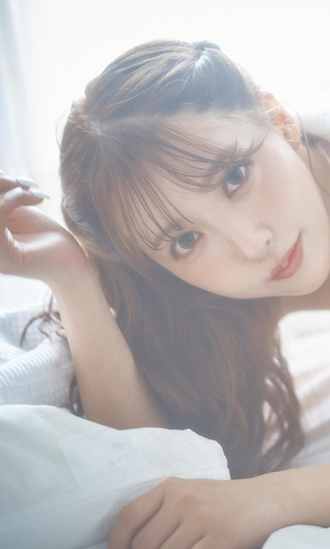 미카미 유아 사진집 「Your DOLL」 100P