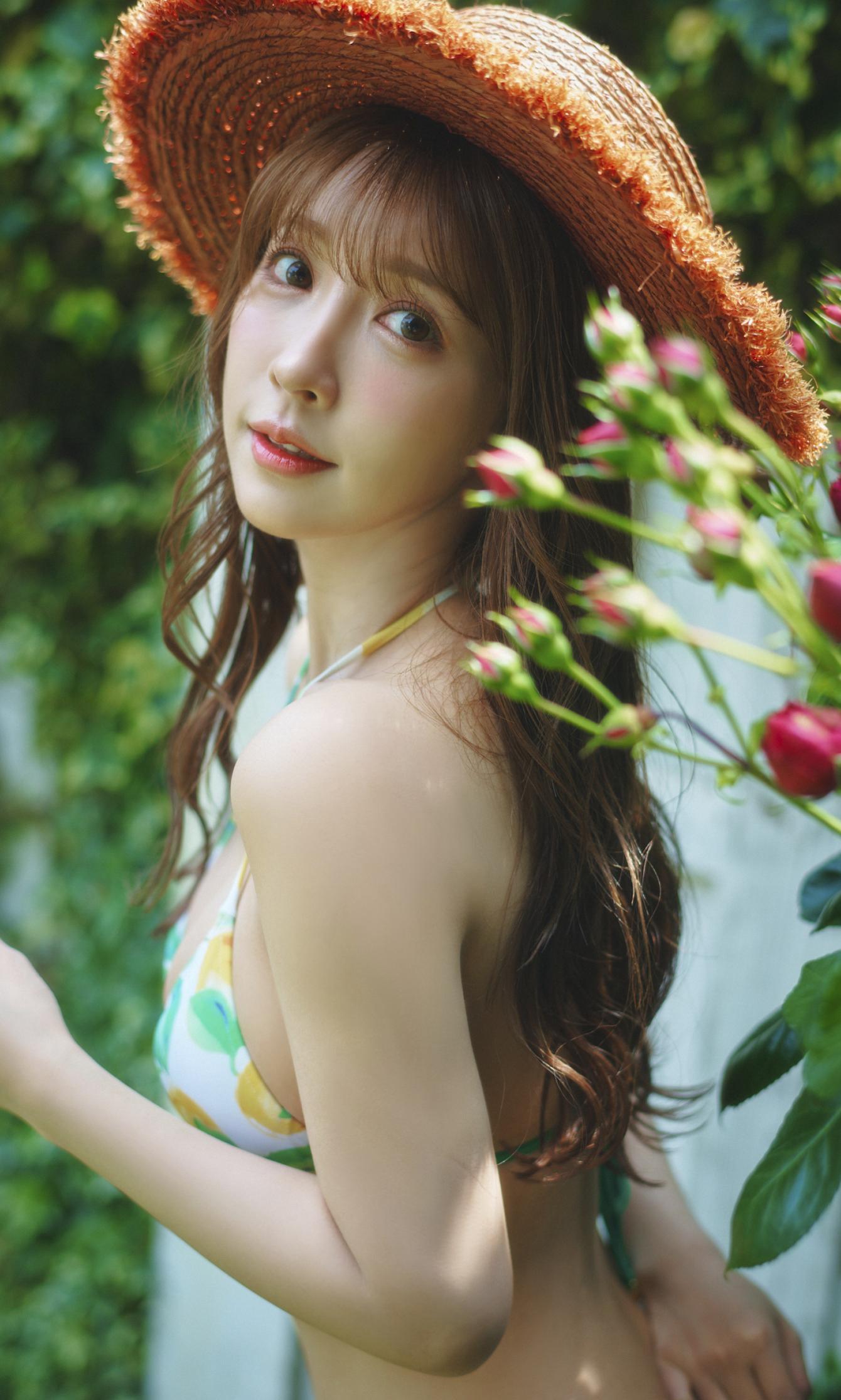 미카미 유아 사진집 「Your DOLL」 100P