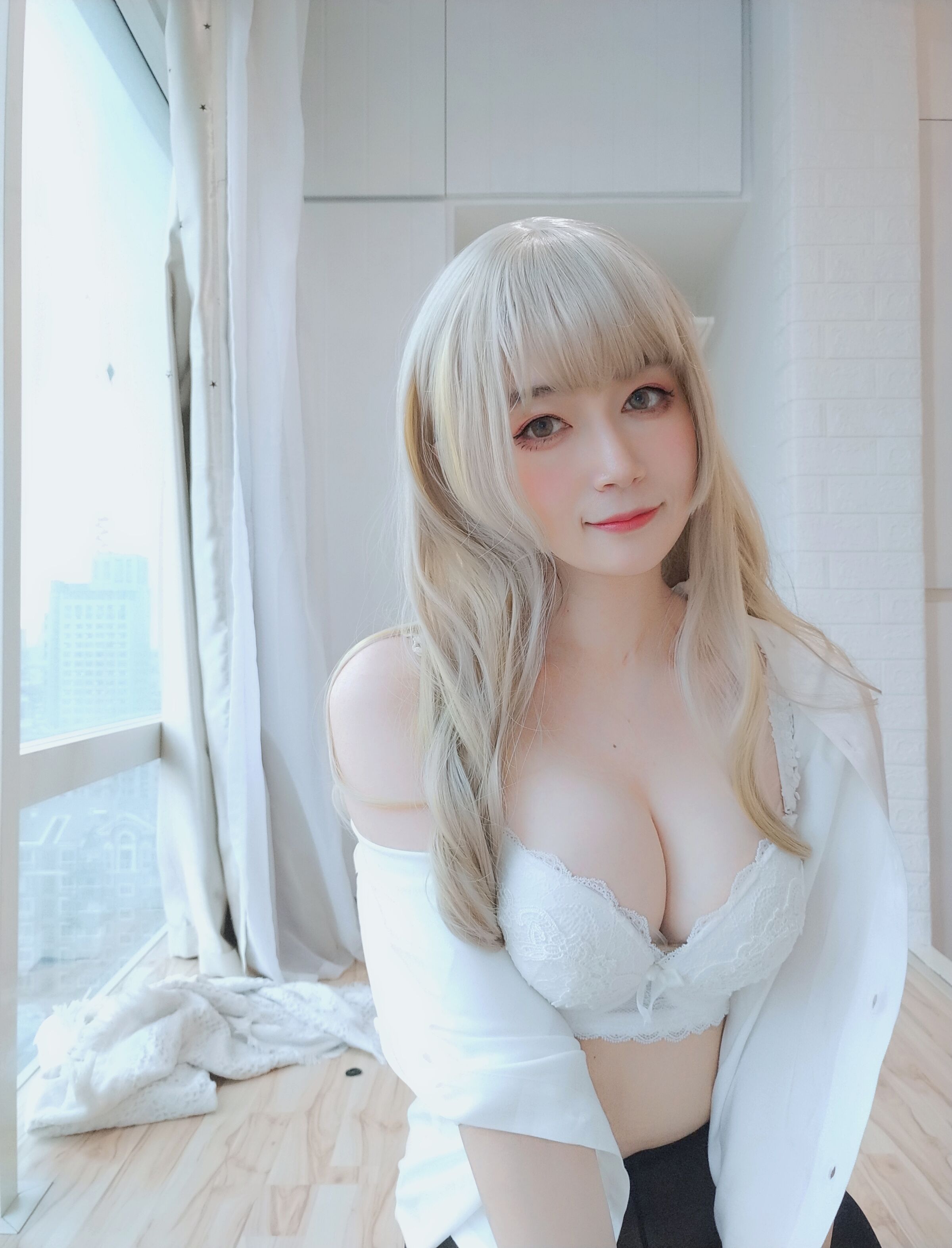 Baiyin 81] Gray Space