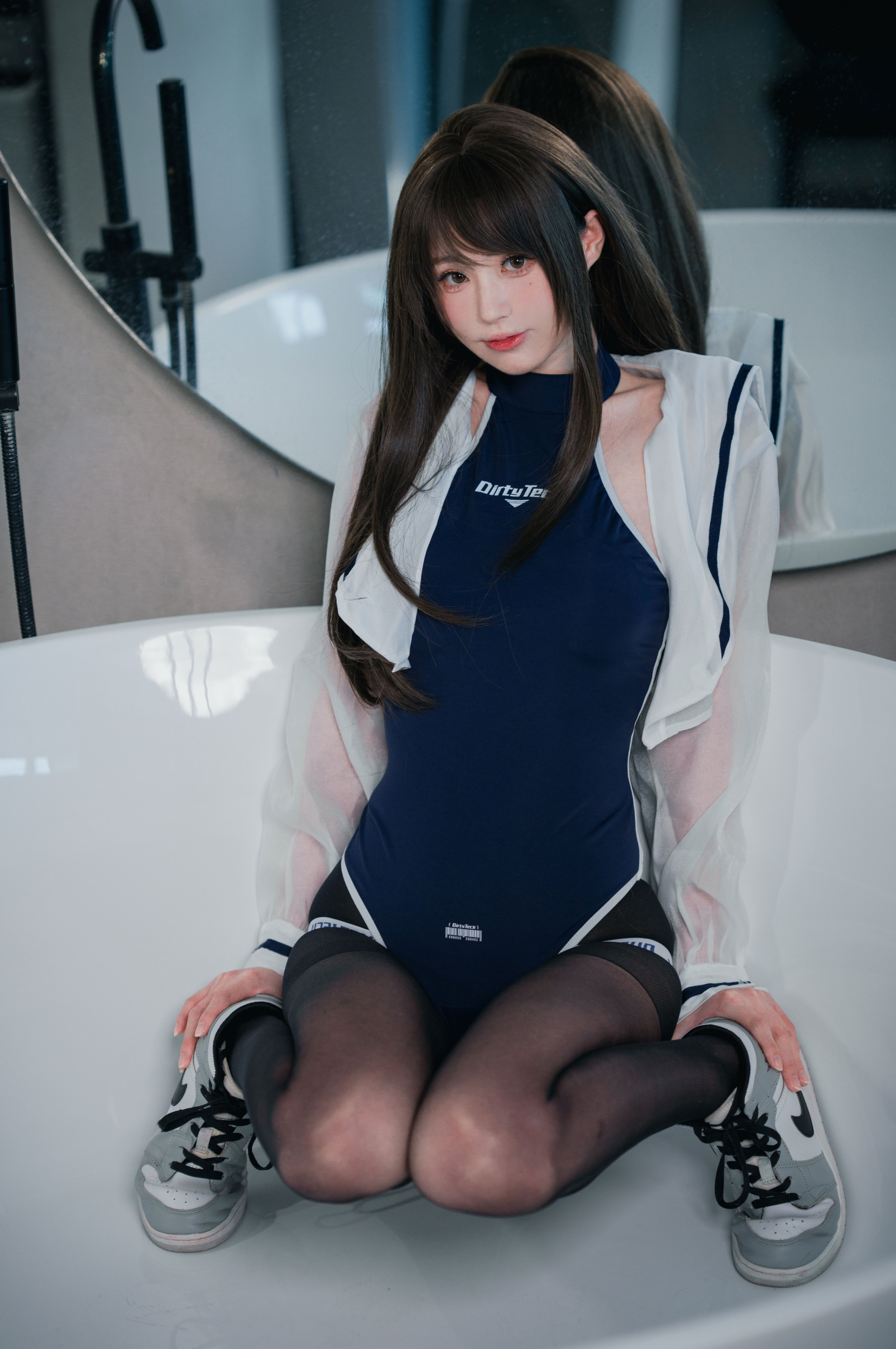 Xiyuan Si Nang Ge - Competitive Swimming Slime