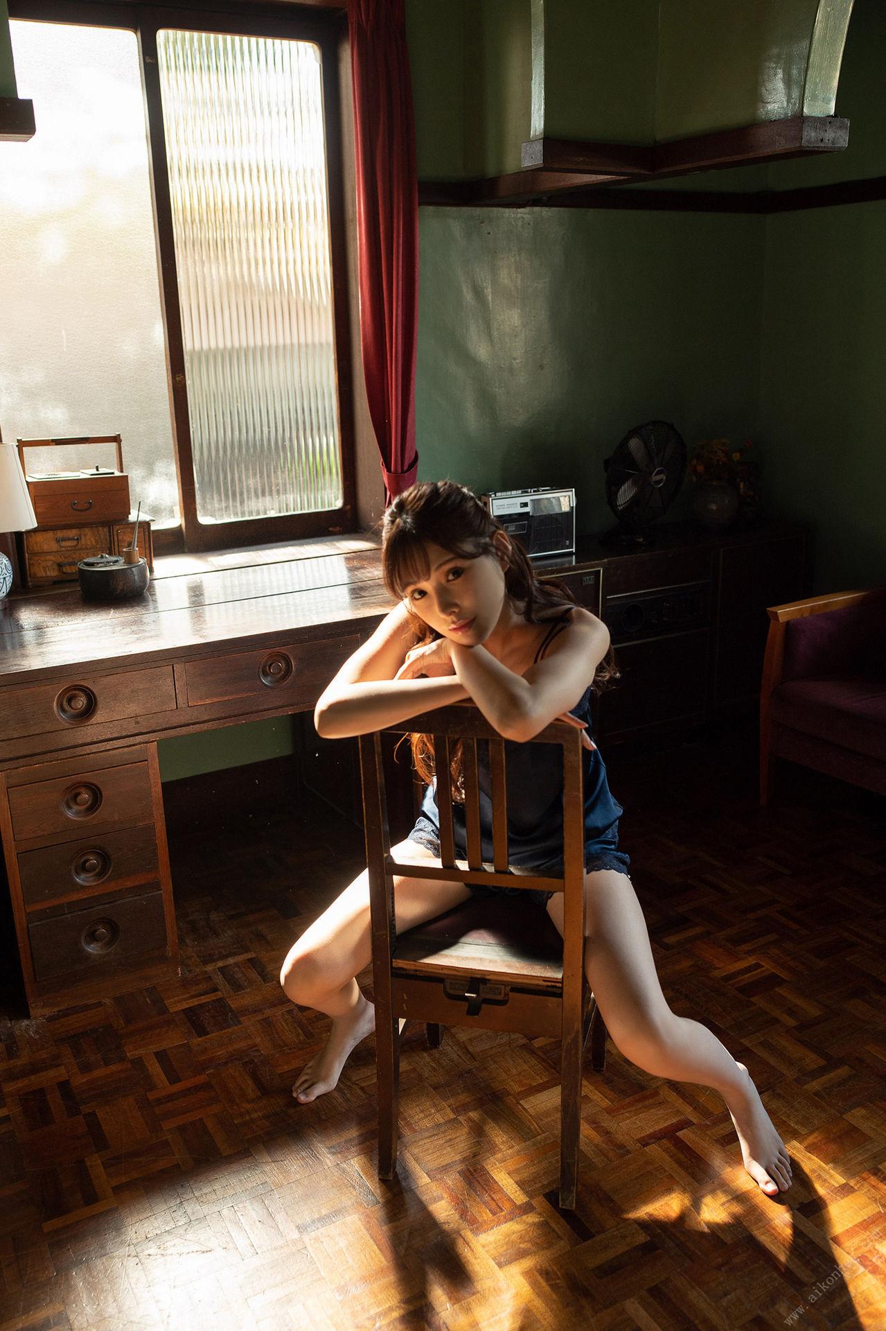 Shin Arina Weekly Post Digital Photobook 90P