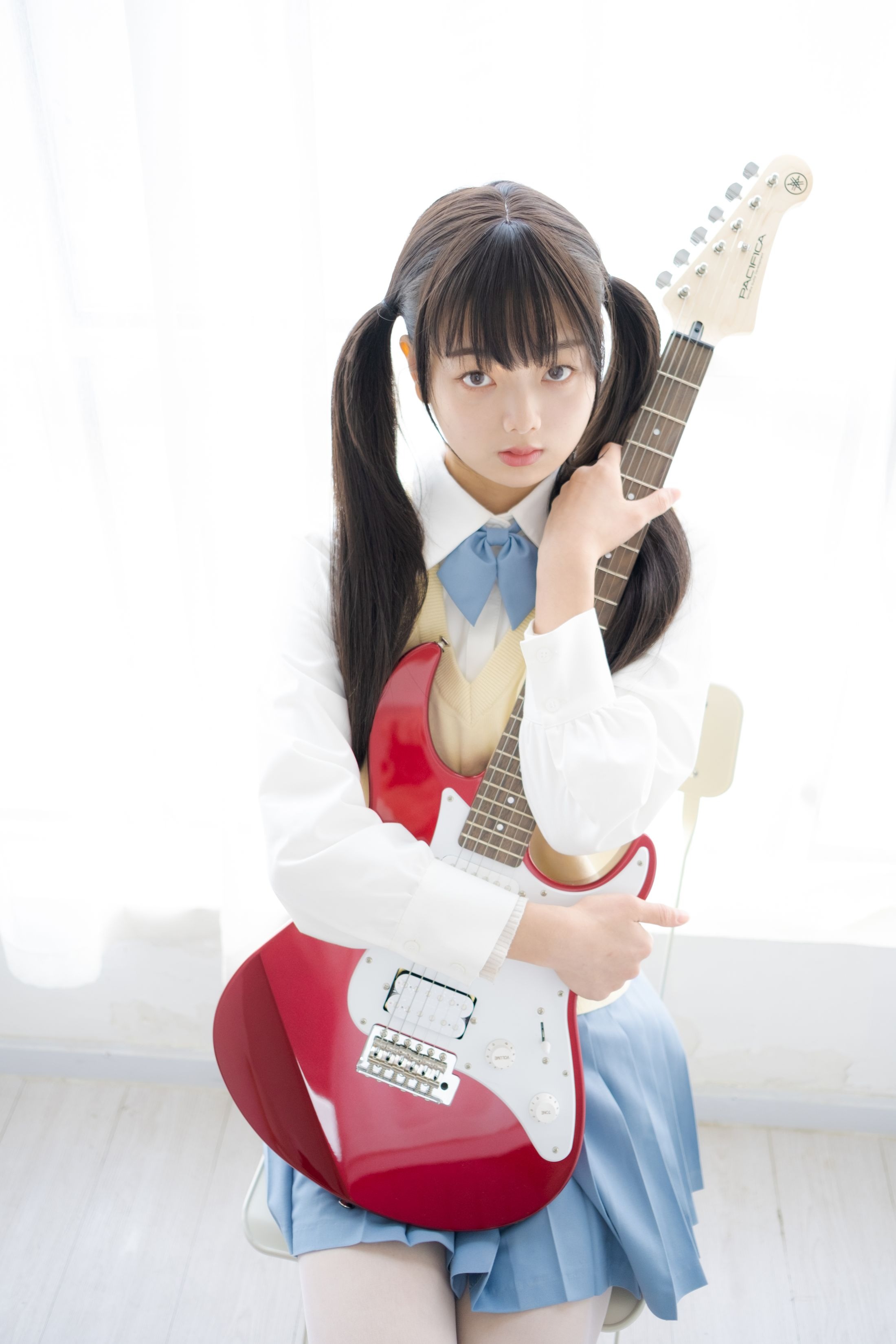 Akanishi Yeye Bộ Ảnh Guitar Girl 83P