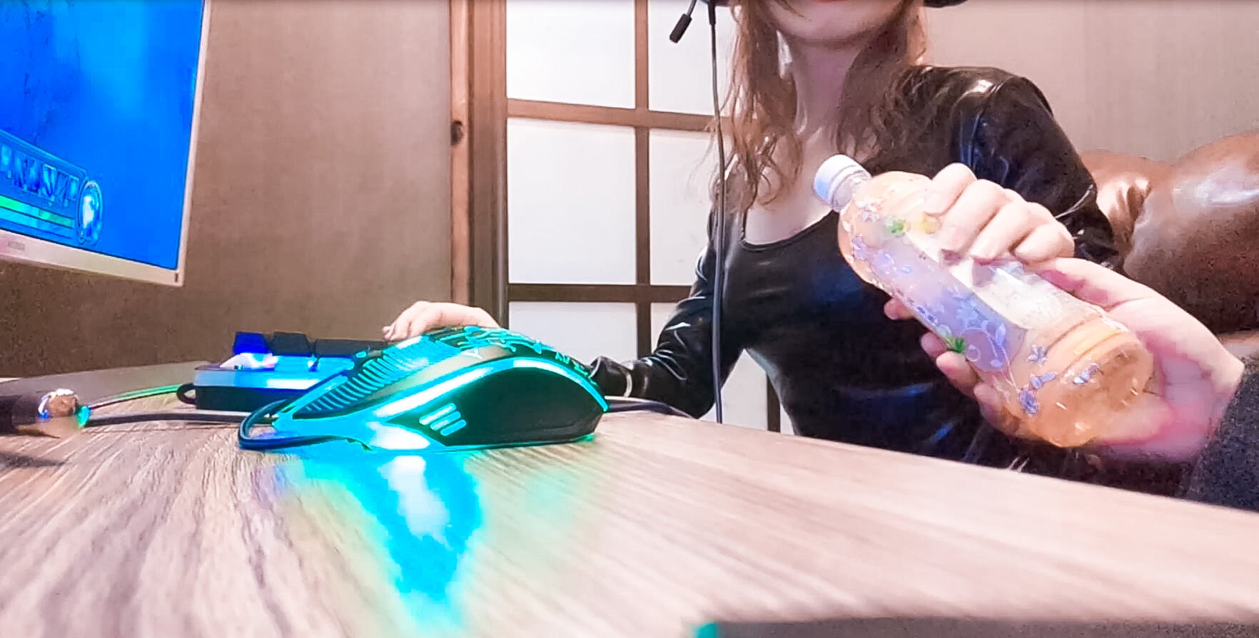 鏡顔歓 - ネットバー危情