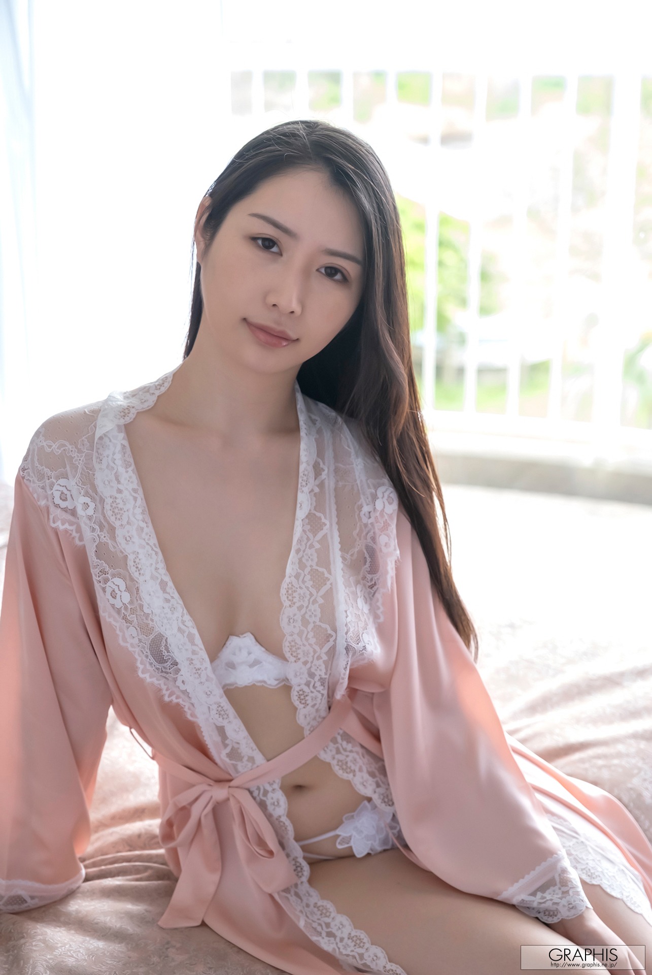 グラフィス] 朝日りお 「サンライズ」 141P