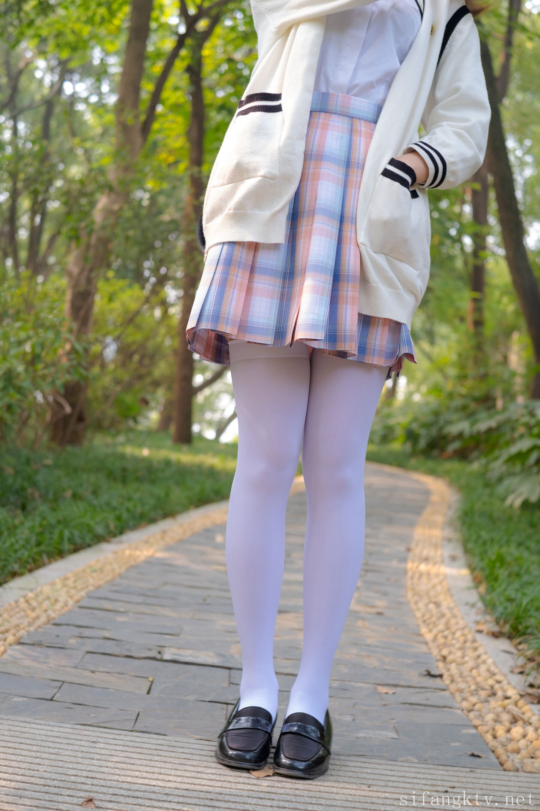 小七-《户外JK》 | 写真ギャラリー更新