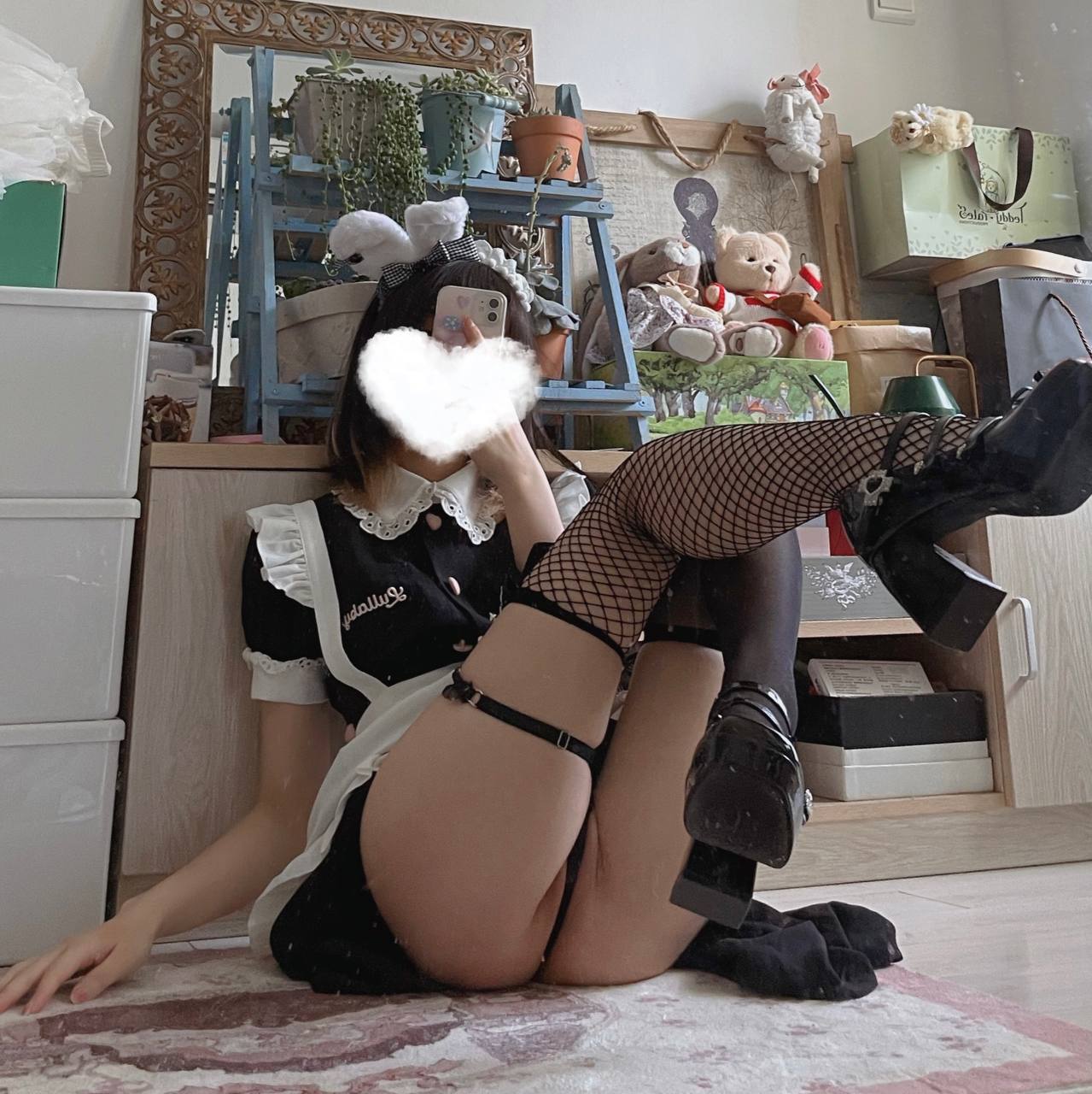 チャチャ - メイドの黒絲