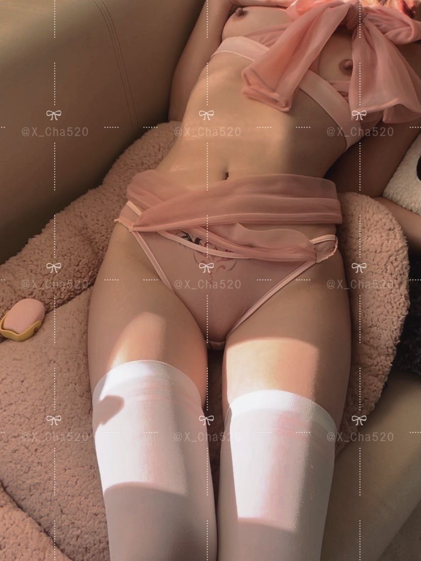 ชาชา - สาวน้อยในบรรยากาศแดดอุ่น