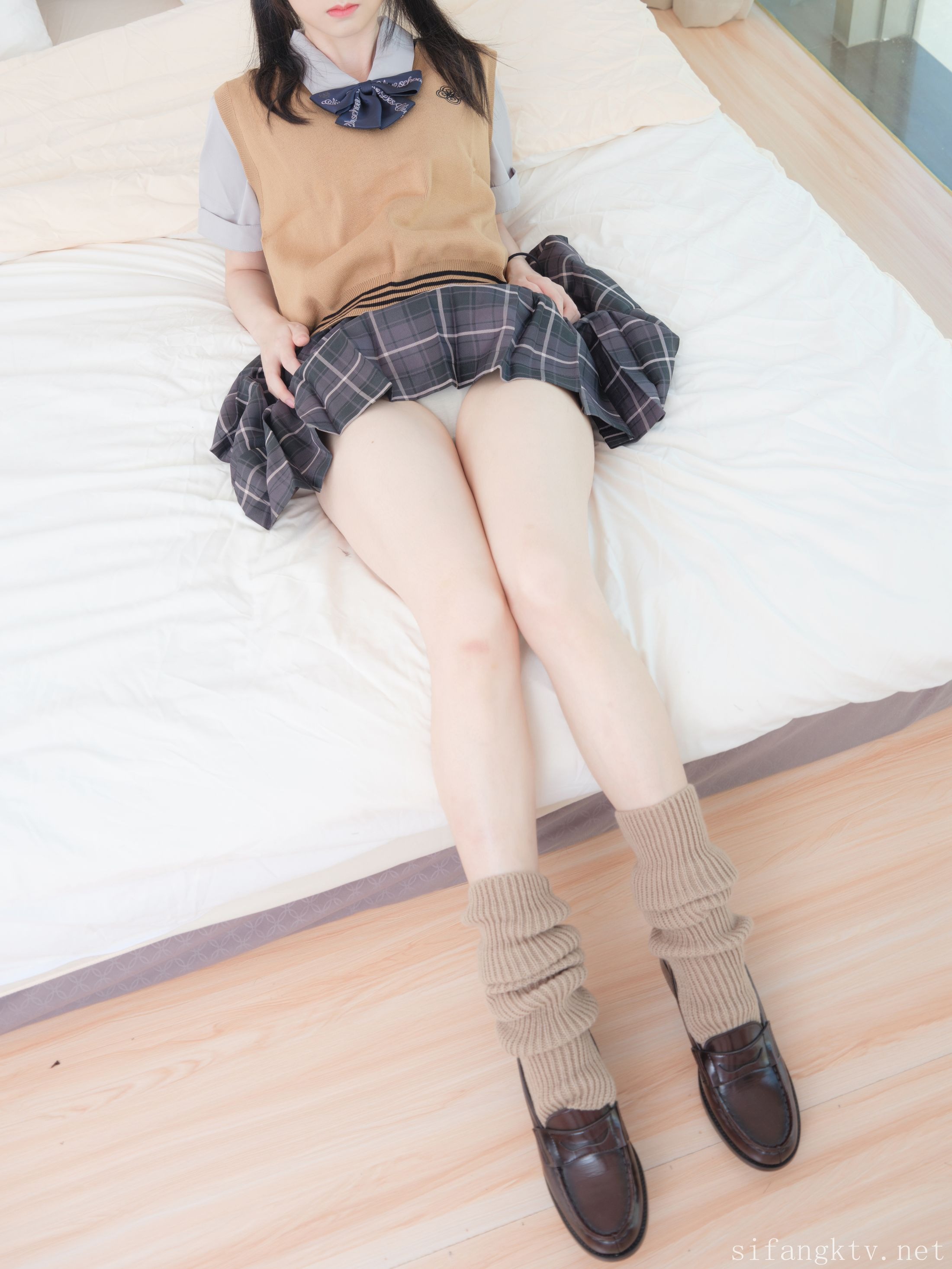 緊急企画] ナイタン – JK 98P