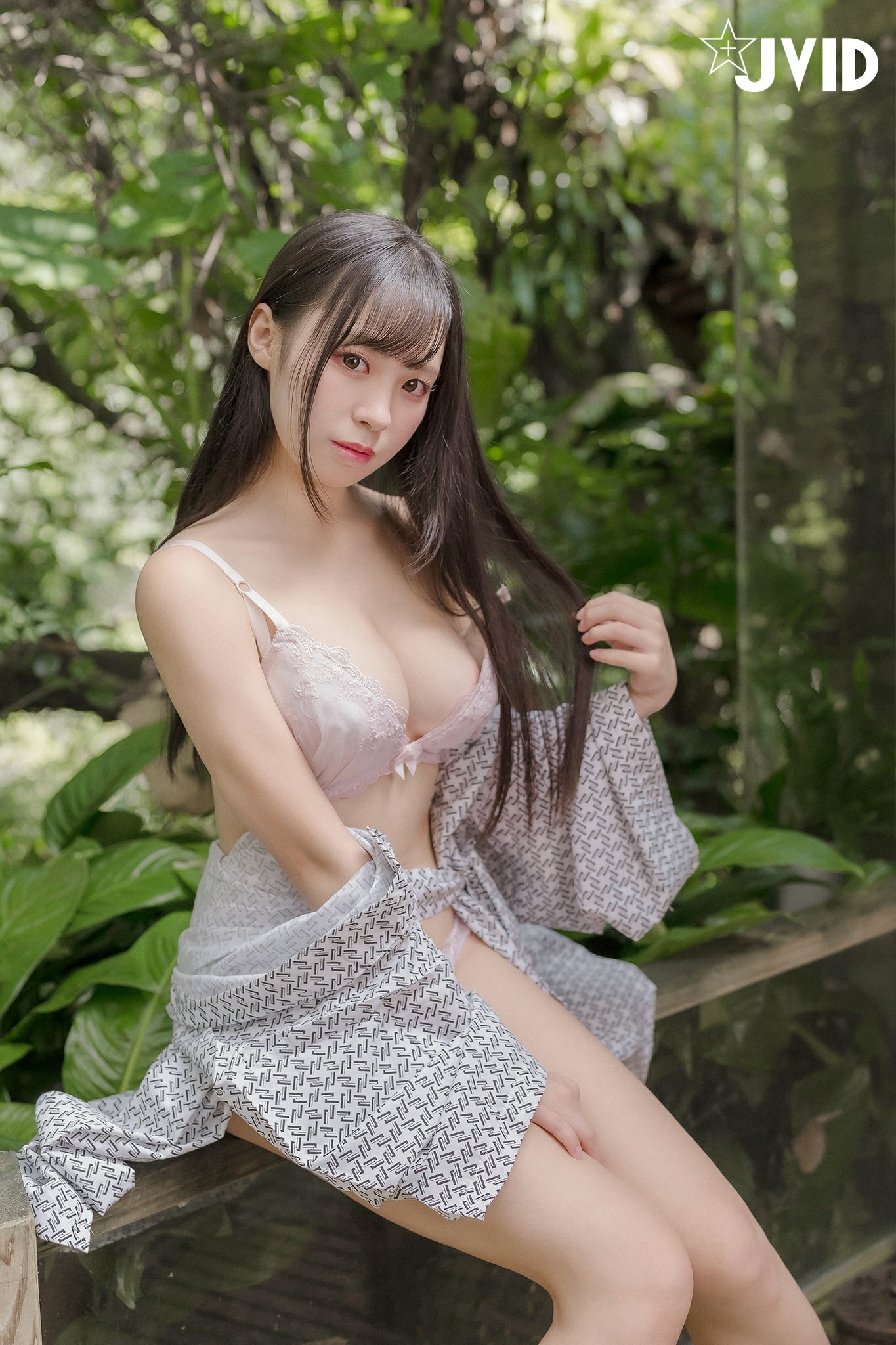 JVID] Thanh Nhi - Hành trình dâm đãng của suối nước nóng bí mật: Một đêm hai ngày 107P