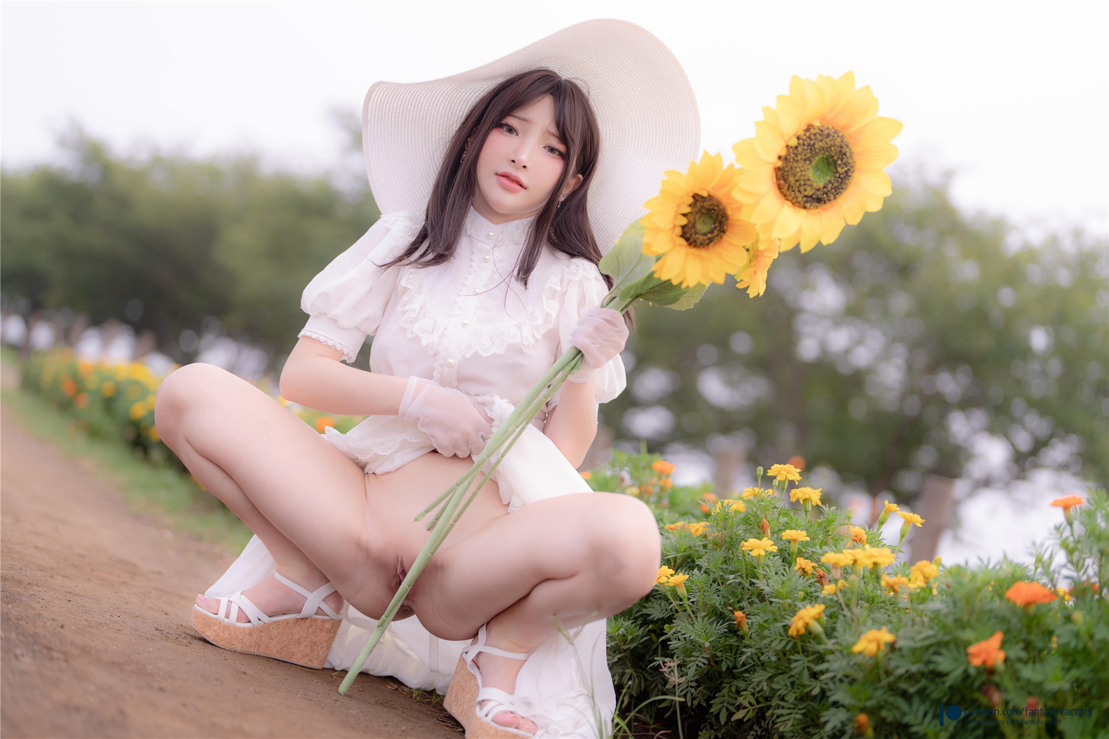 Fantasy Factory Tiểu Đinh – Hachishaku-sama 51P